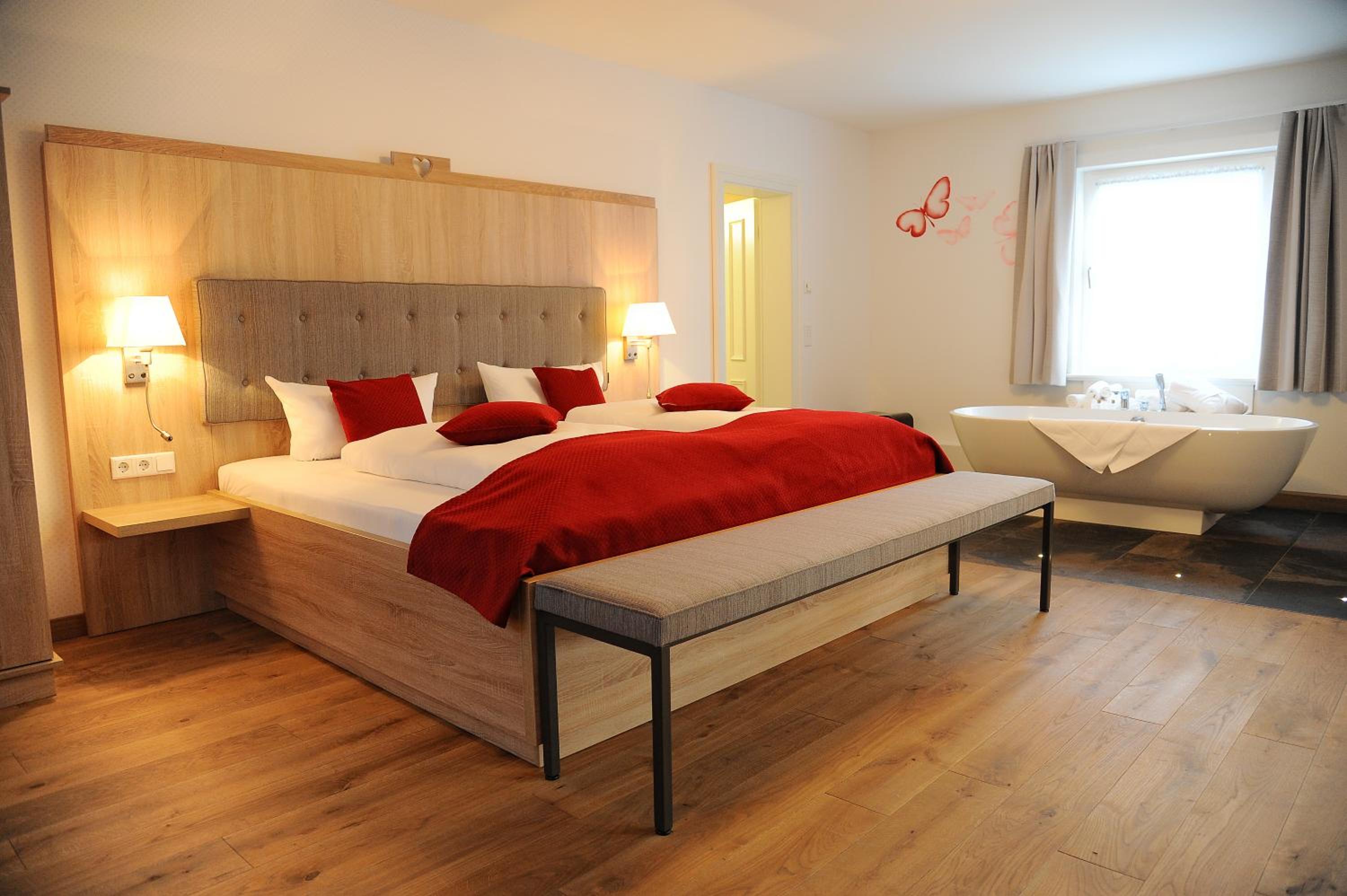 Bridal Suite - Photo 1