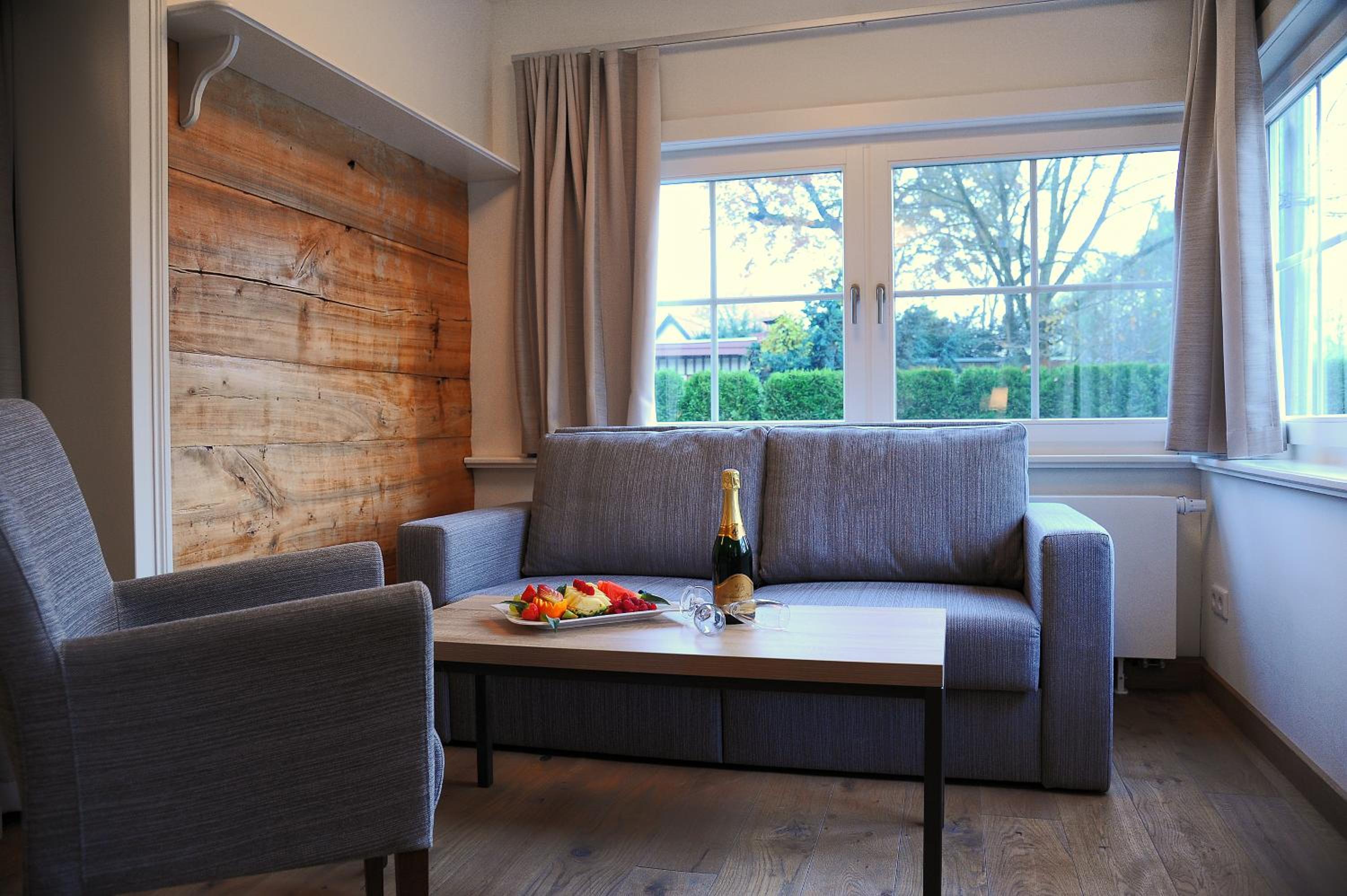 Bridal Suite - Photo 12