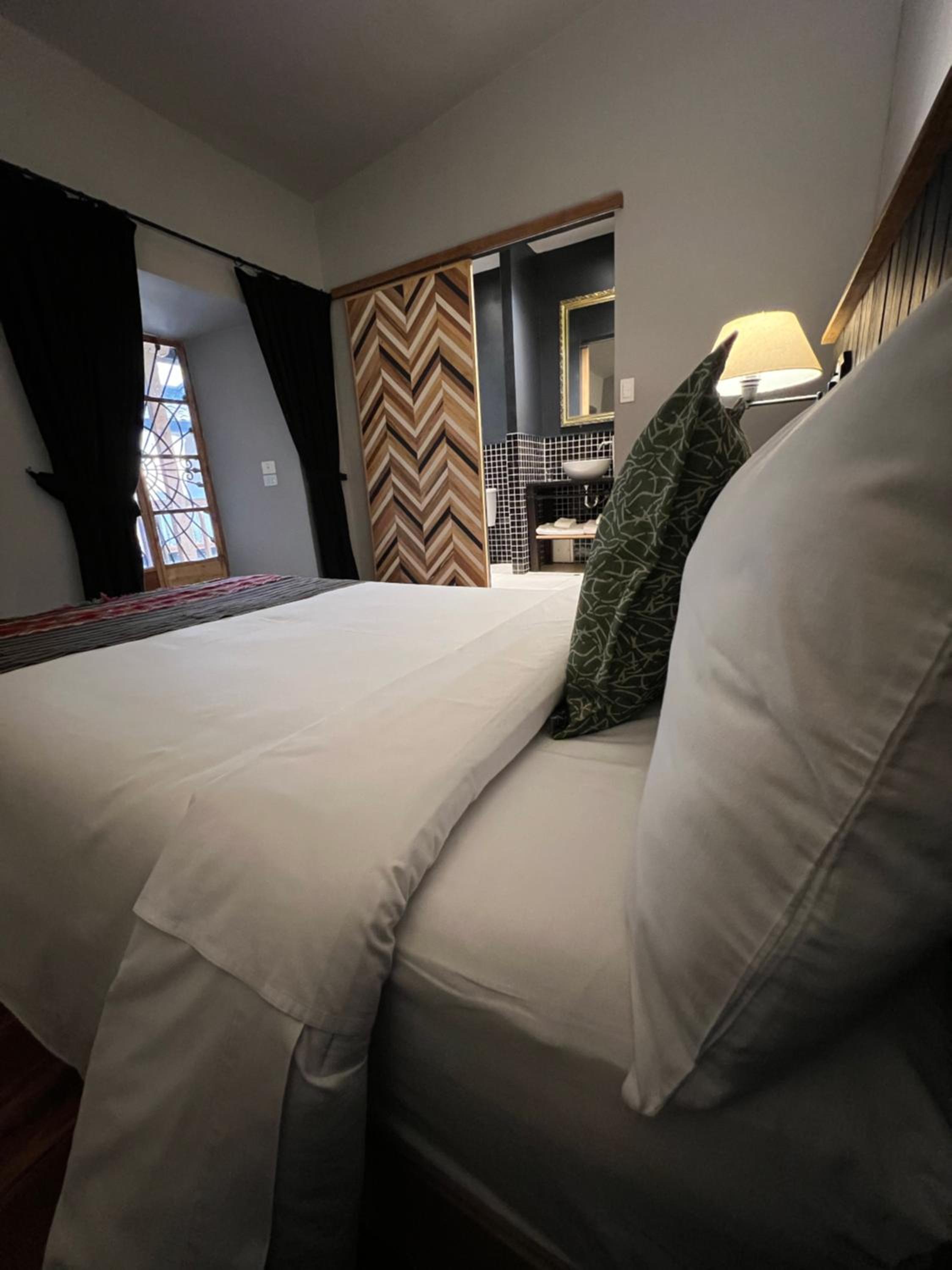 Twin Room with Private Bathroom photo 1