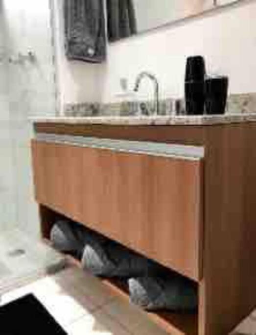One-Bedroom Apartment - Photo 34