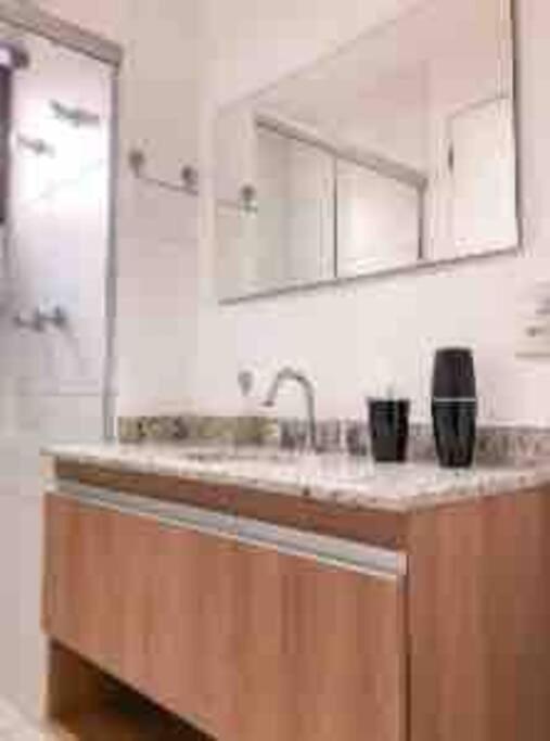 One-Bedroom Apartment - Photo 32
