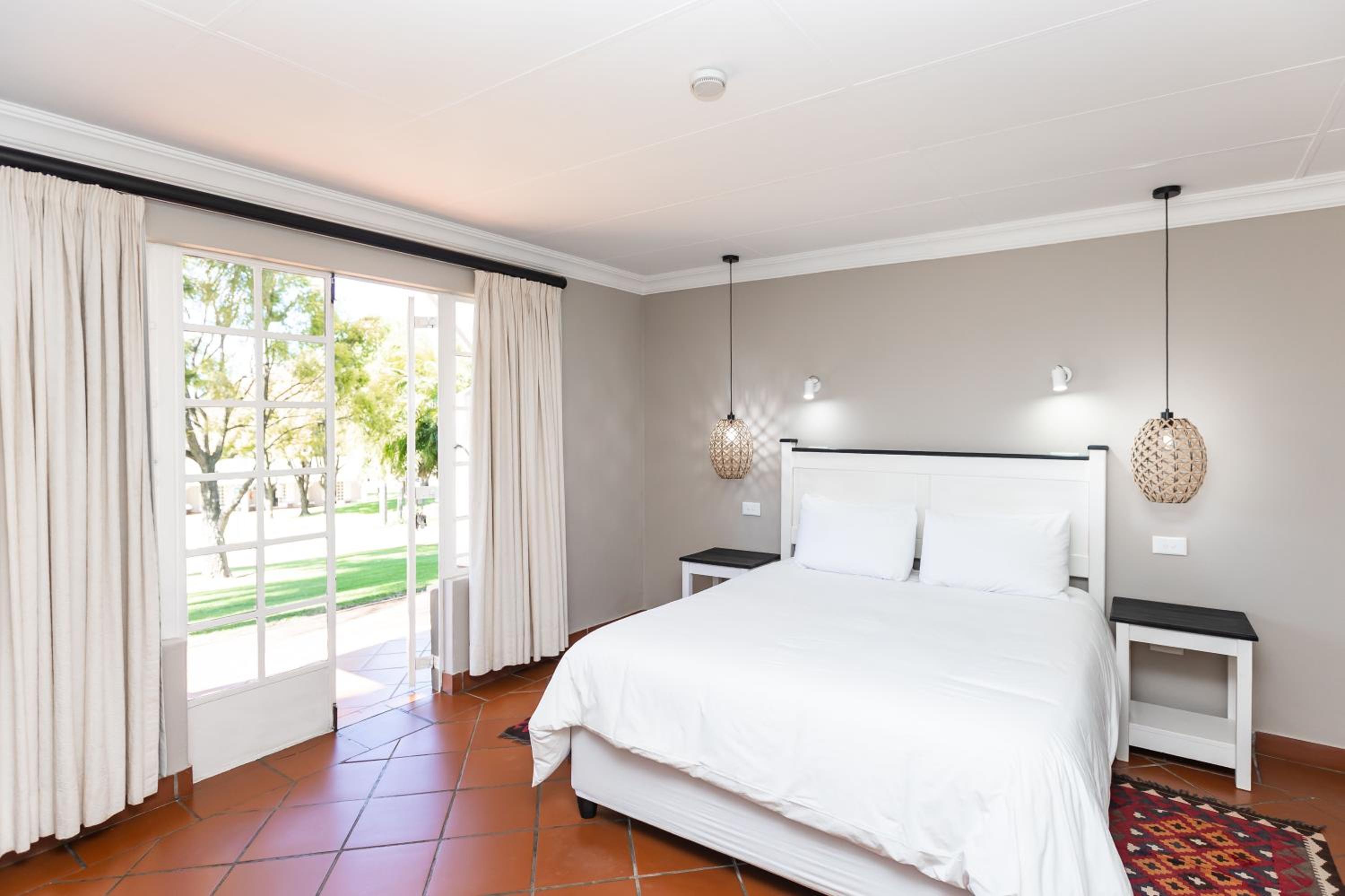 Comfort Queen Room photo 2