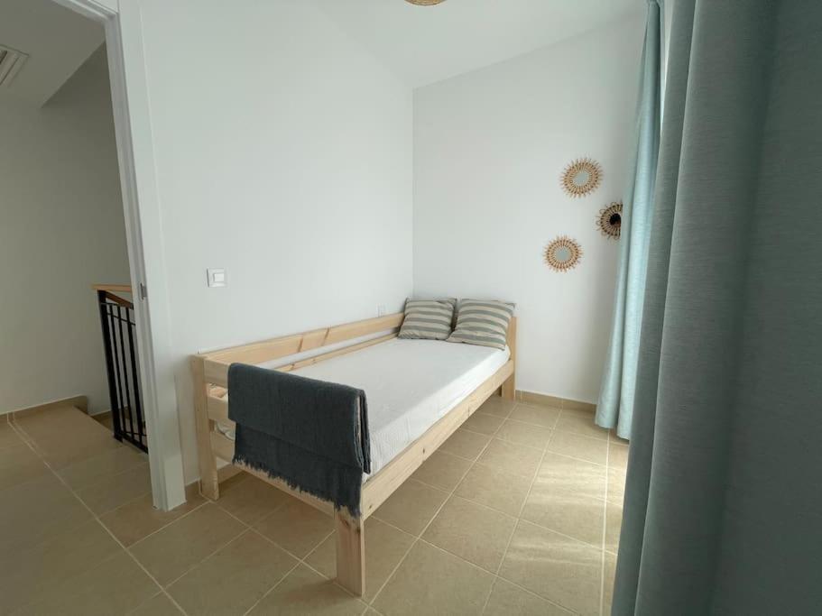 Villa de Tres Habitaciones