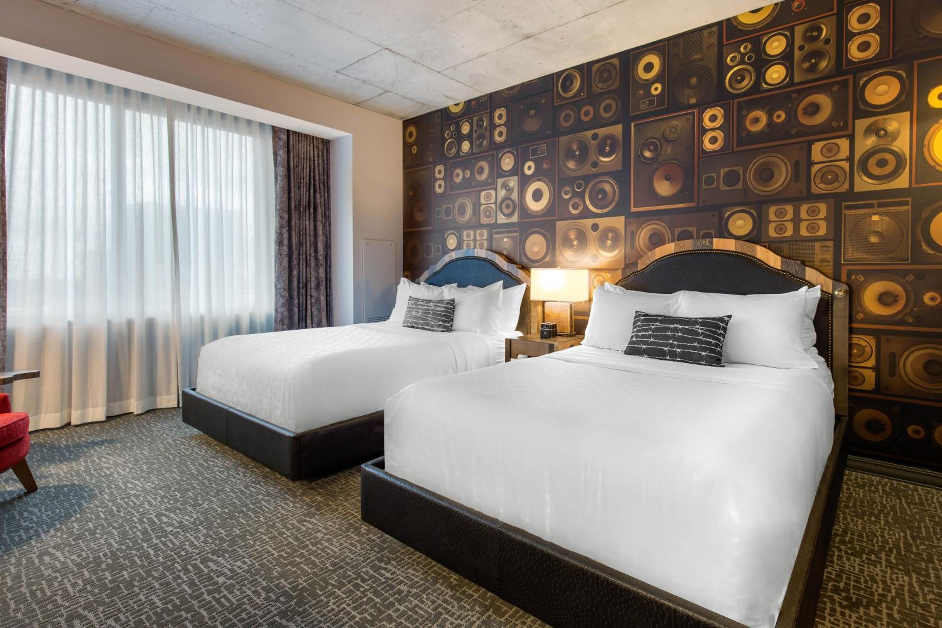 Queen Room with Two Queen Beds - Higher Floor