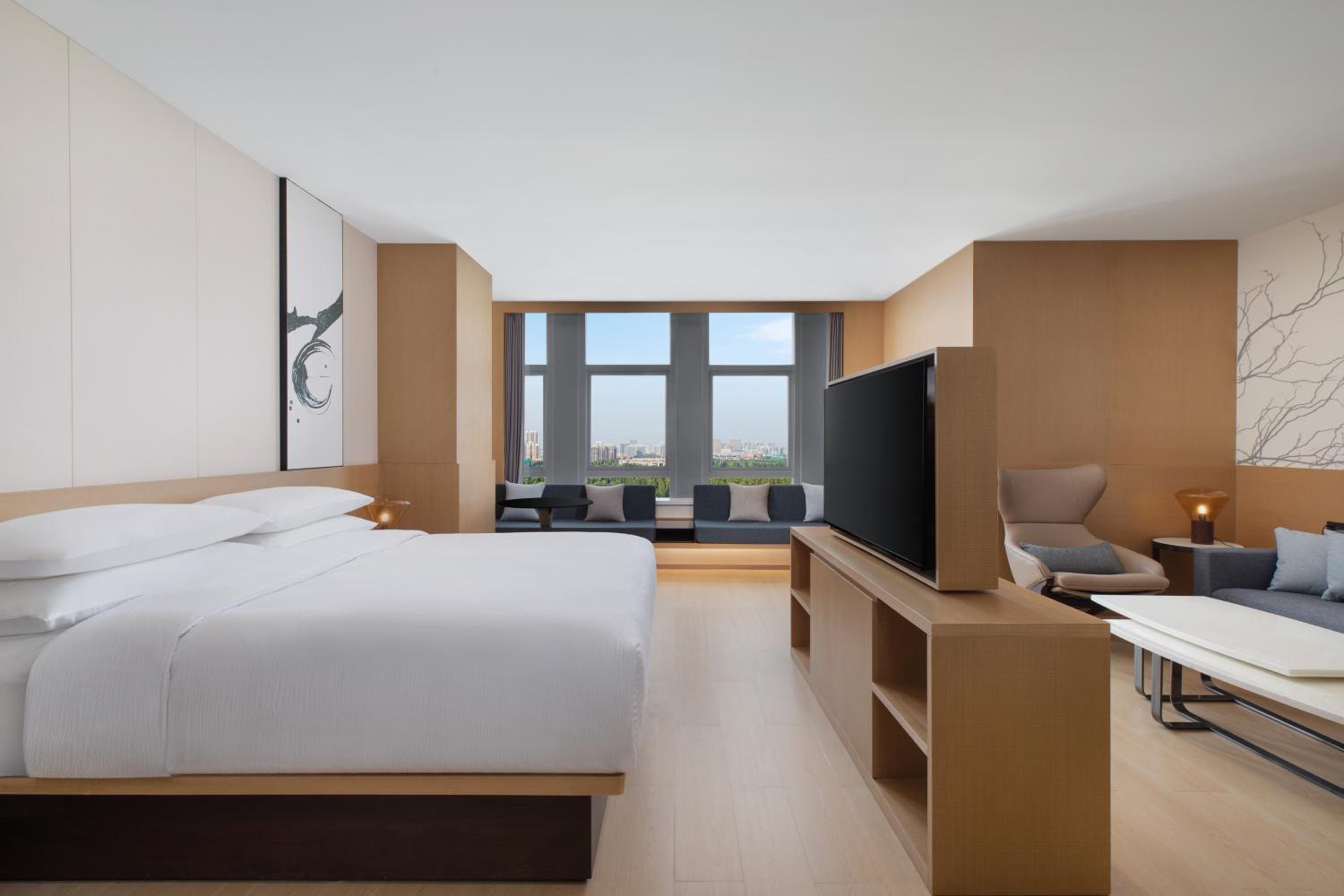 One-Bedroom Family Suite - Photo 1