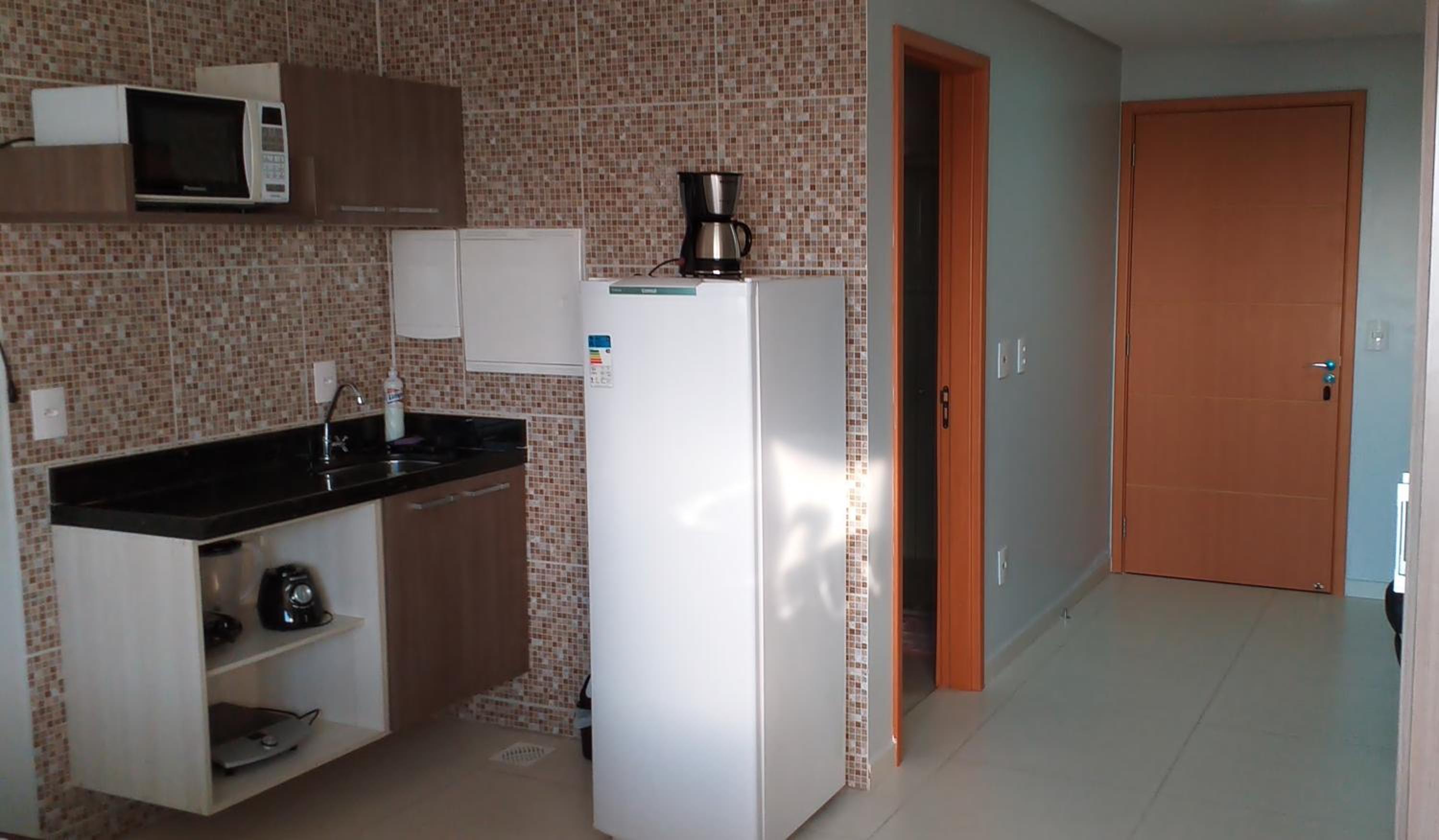 Studio Apartment - Photo 18