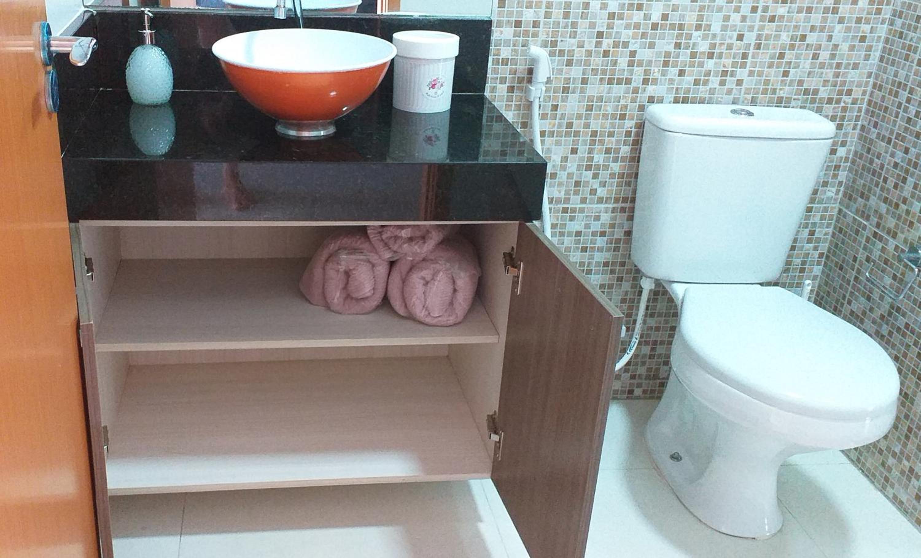 Studio Apartment - Photo 20