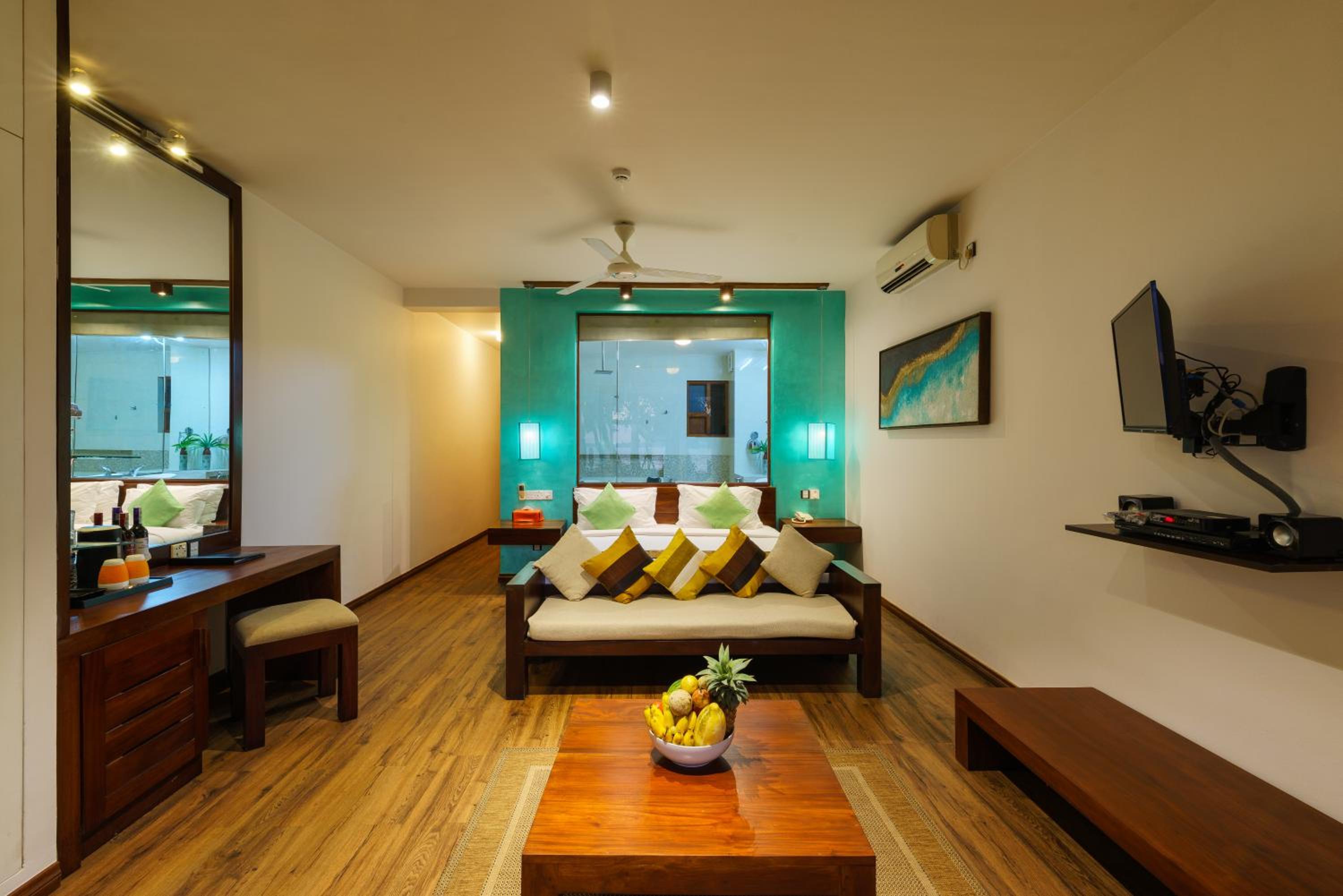 Deluxe Room Sea View with 10% off on selected wines photo 3