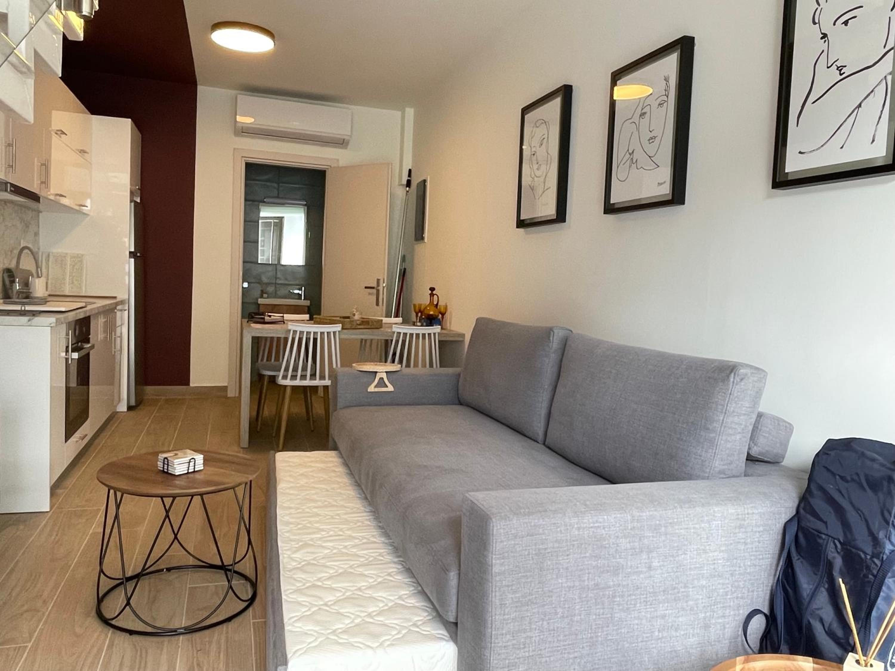 One-Bedroom Apartment