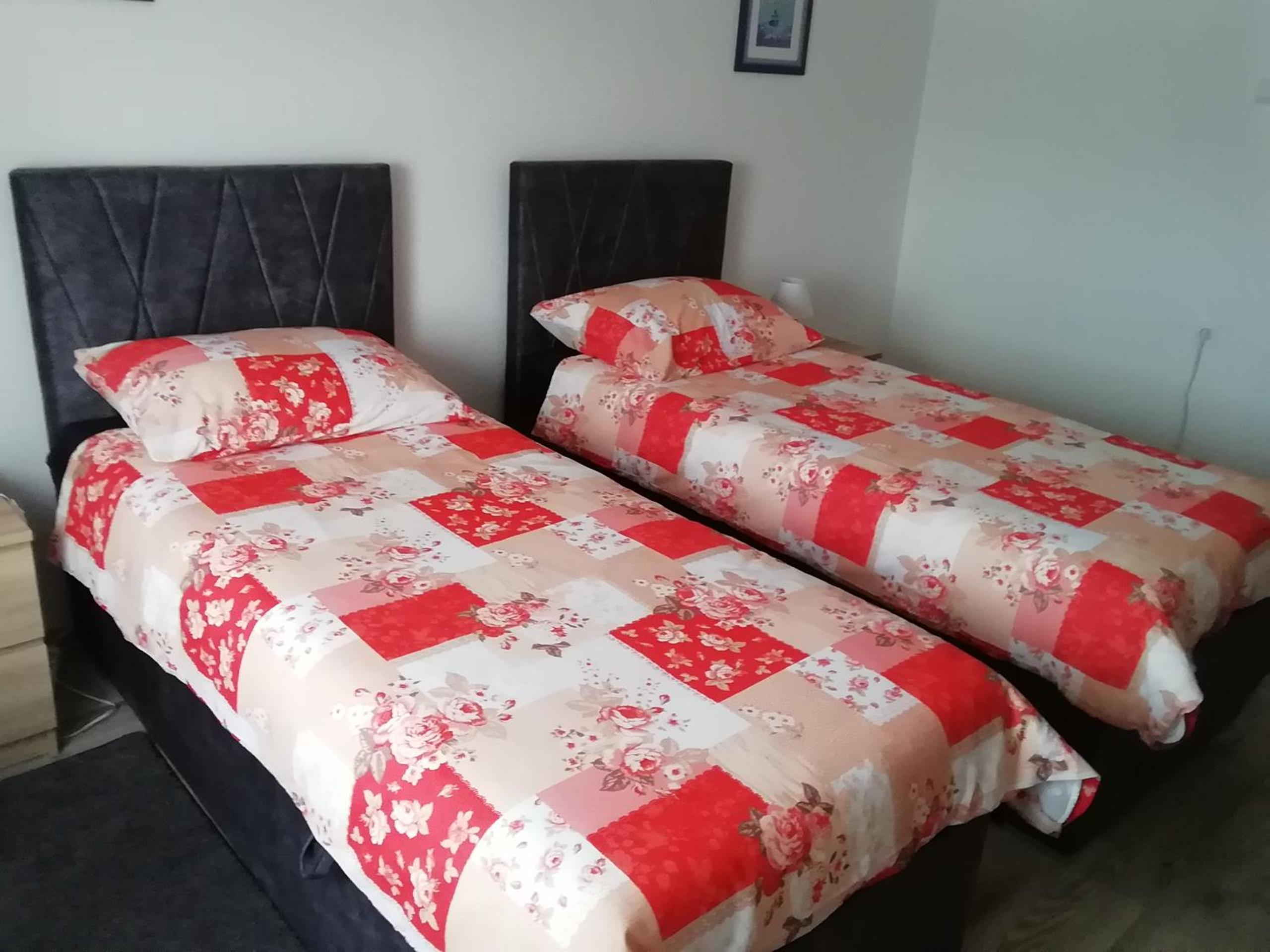 One-Bedroom Apartment - Photo 1