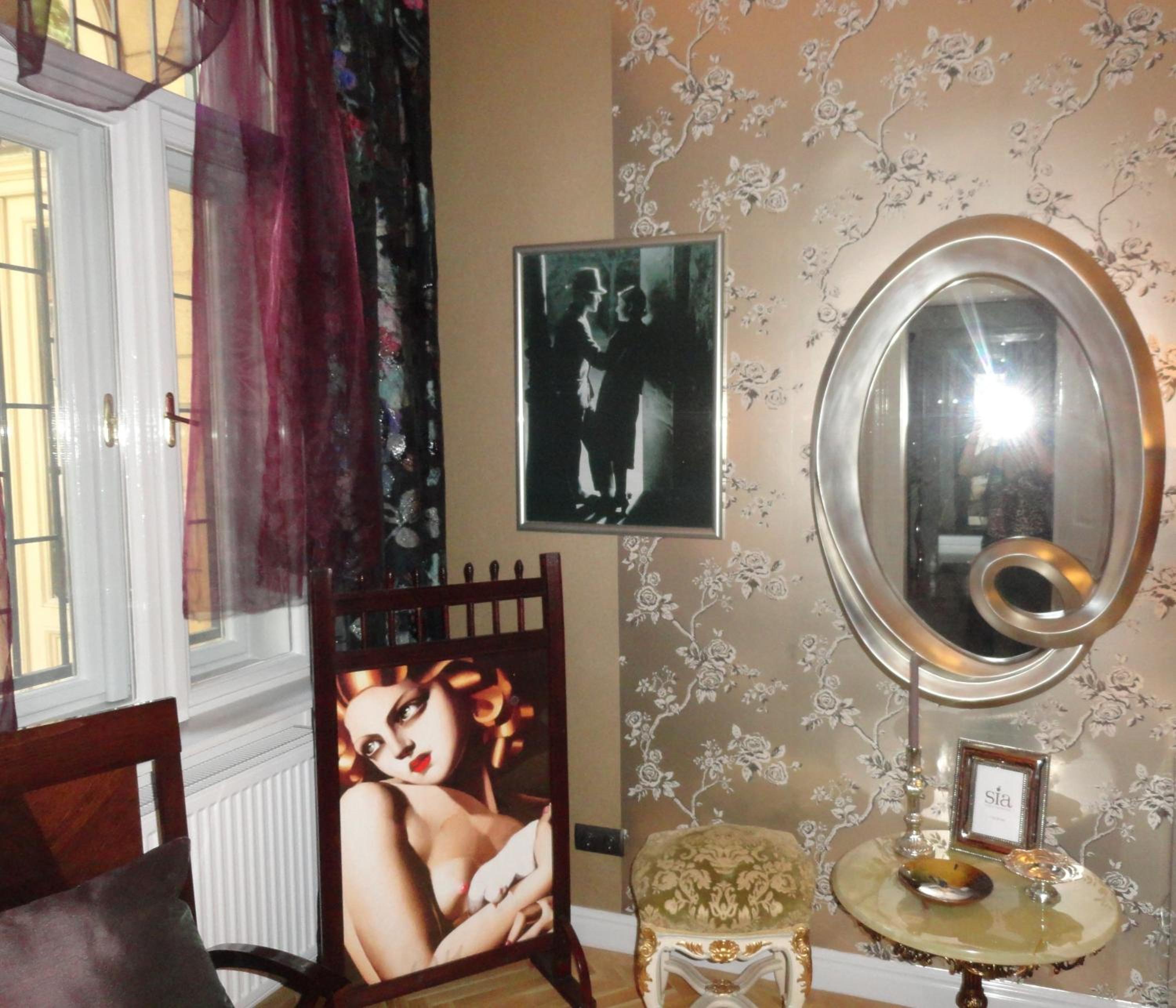 Two-Bedroom Apartment - Photo 163