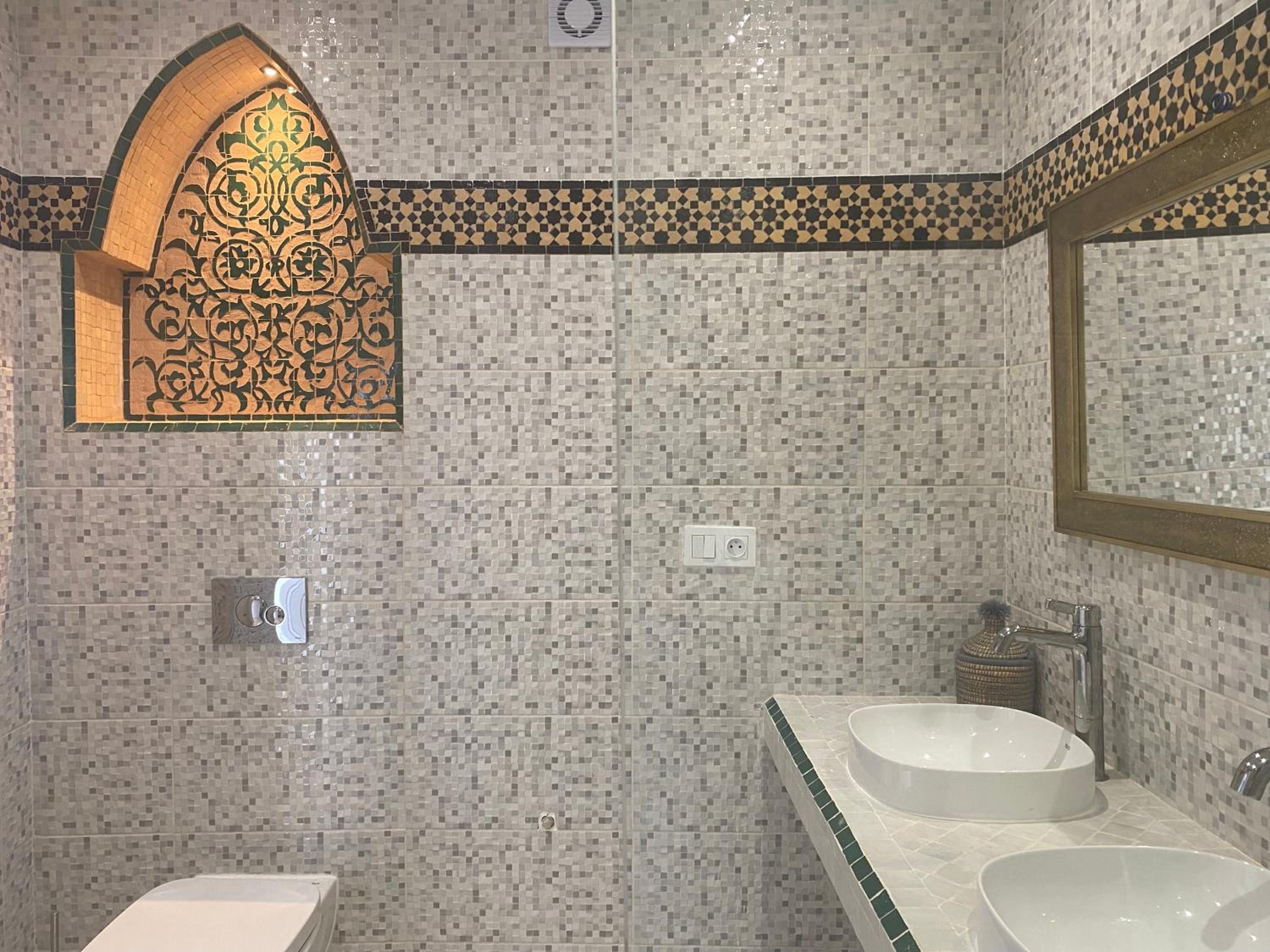 Double Room with Private Bathroom photo 2