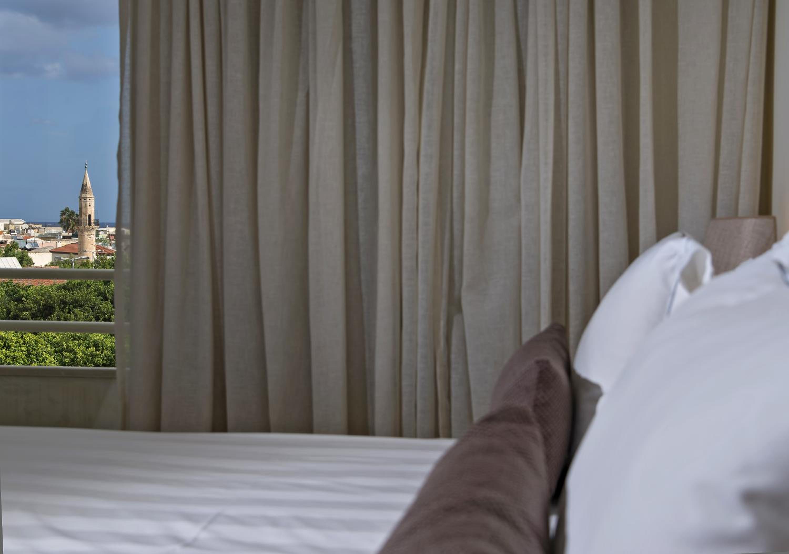 Superior Double or Twin Room with Old Town View - Photo 14