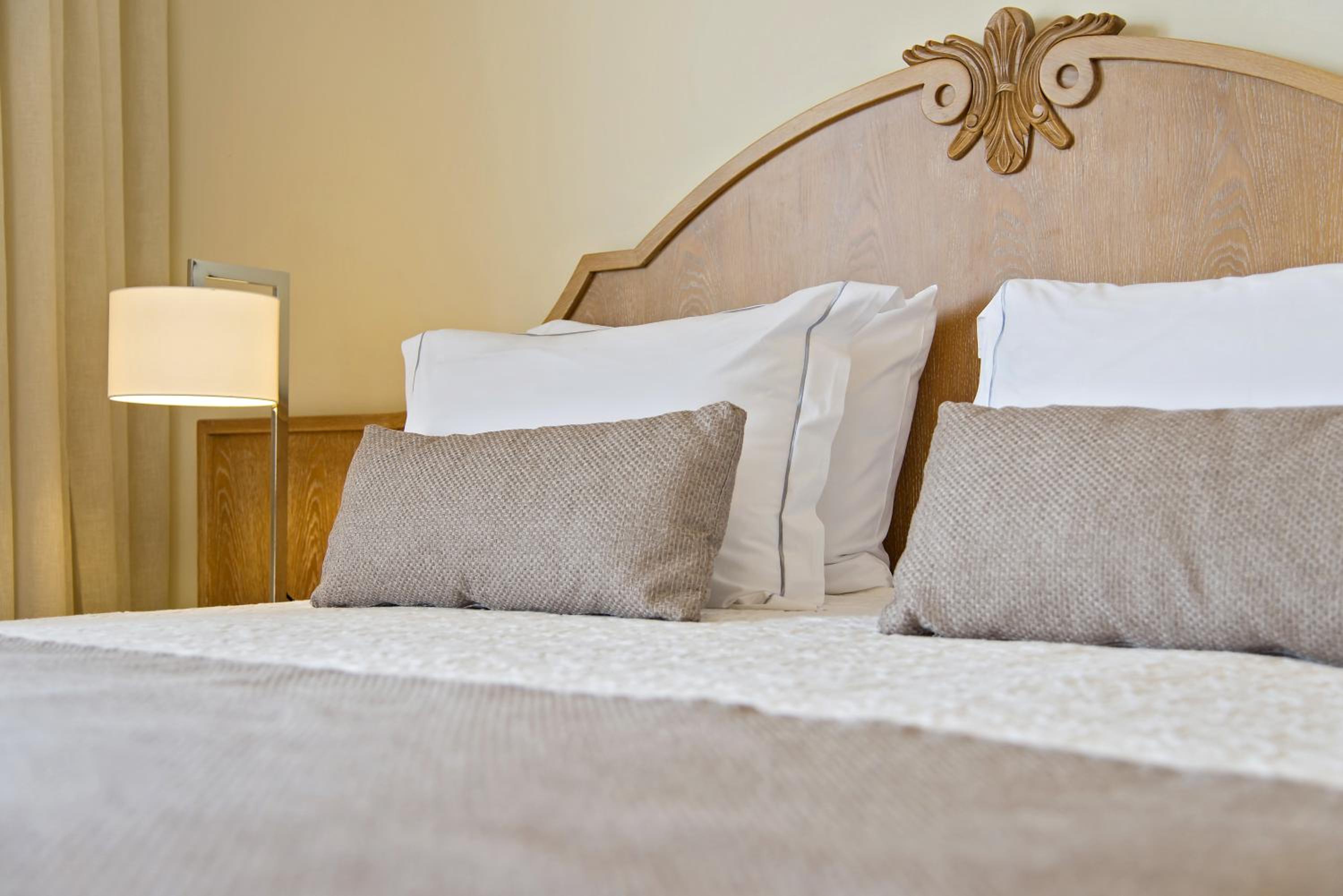 Executive Suite with Town Old View - Photo 1
