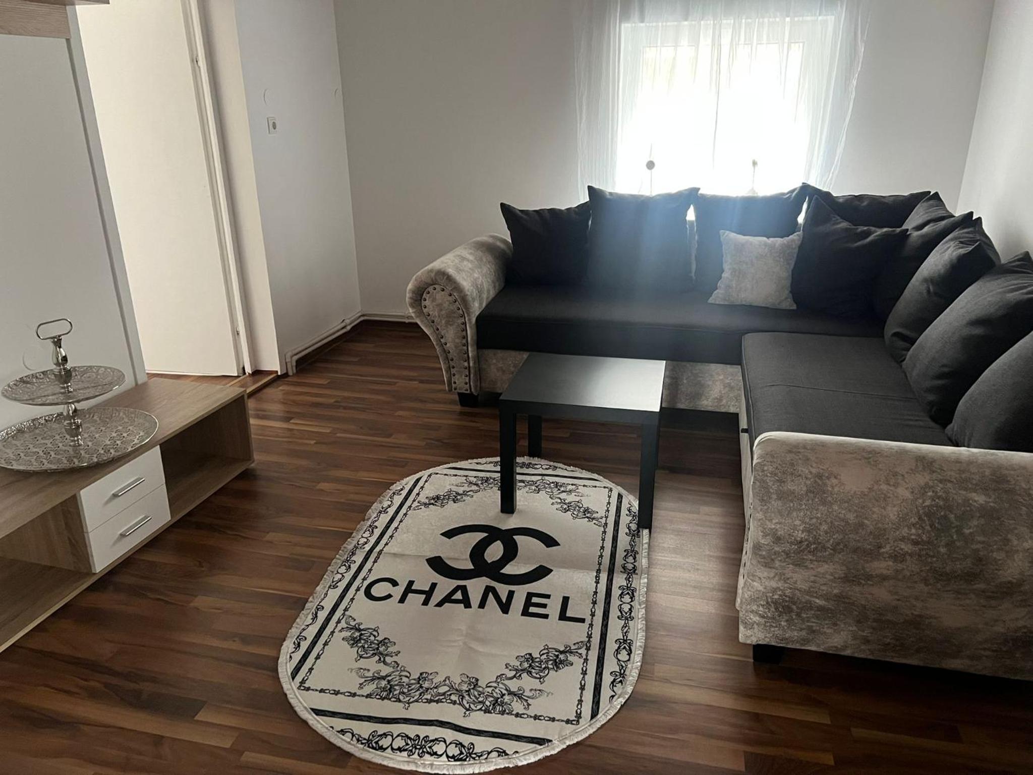 Three-Bedroom Apartment - Photo 9