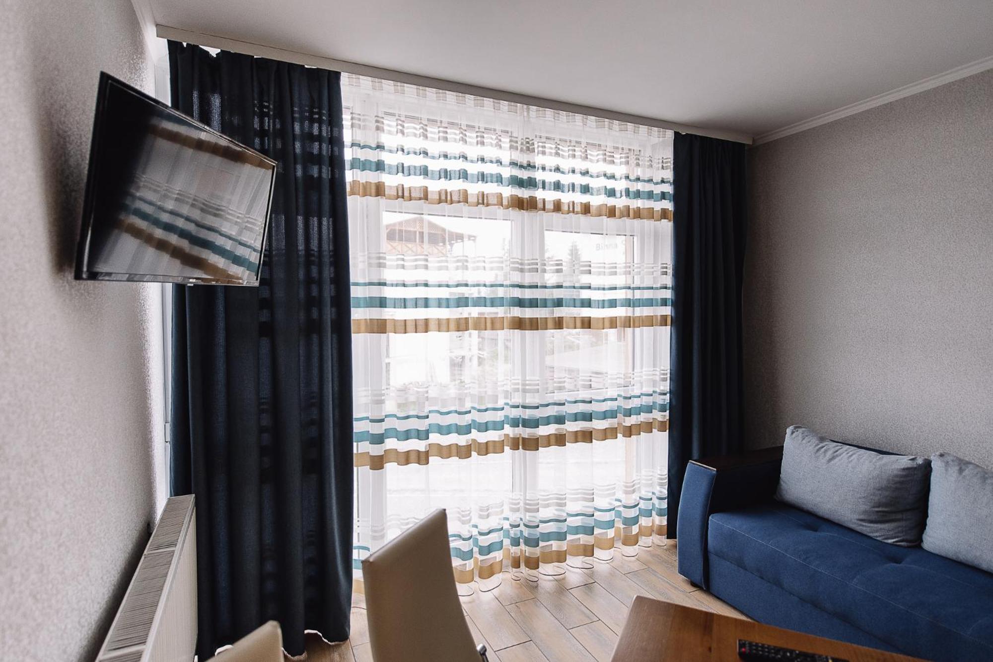 Suite with Mountain View photo 2