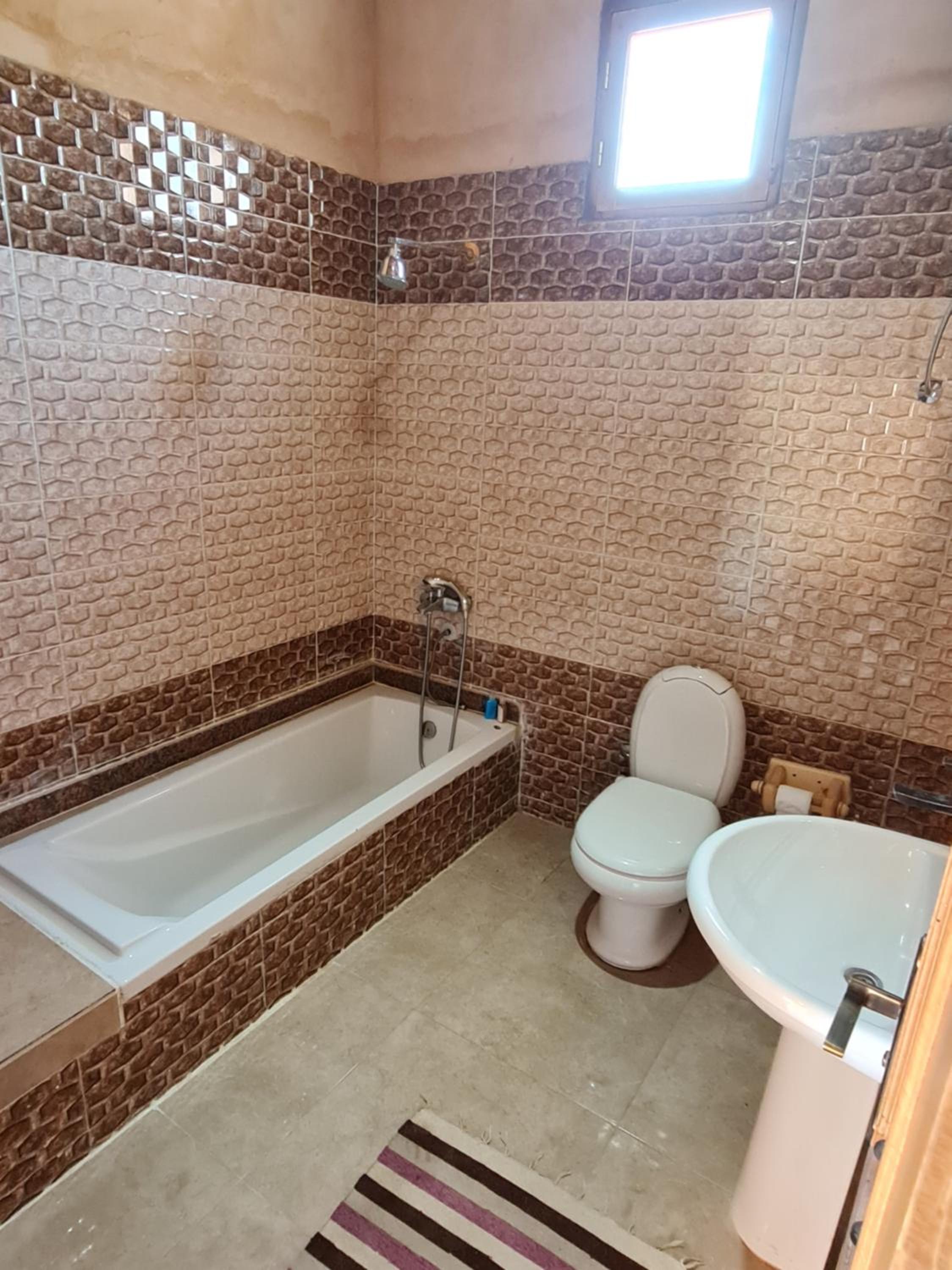 Deluxe Double Room with Bath - Photo 7
