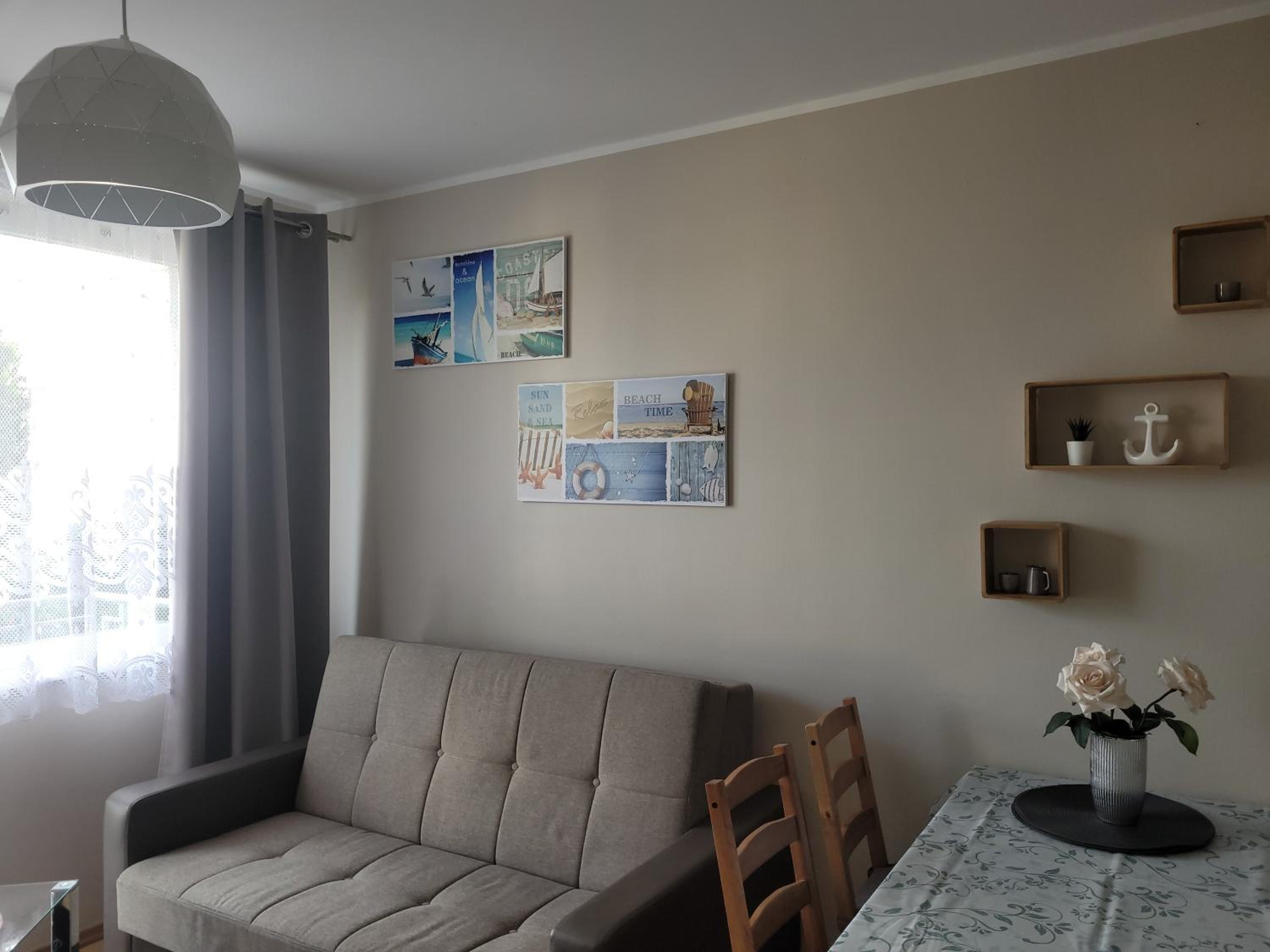 One-Bedroom Apartment - Photo 5