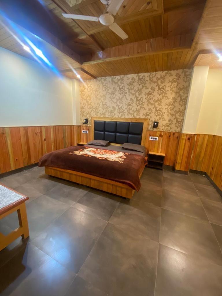 Budget Double Room photo 3