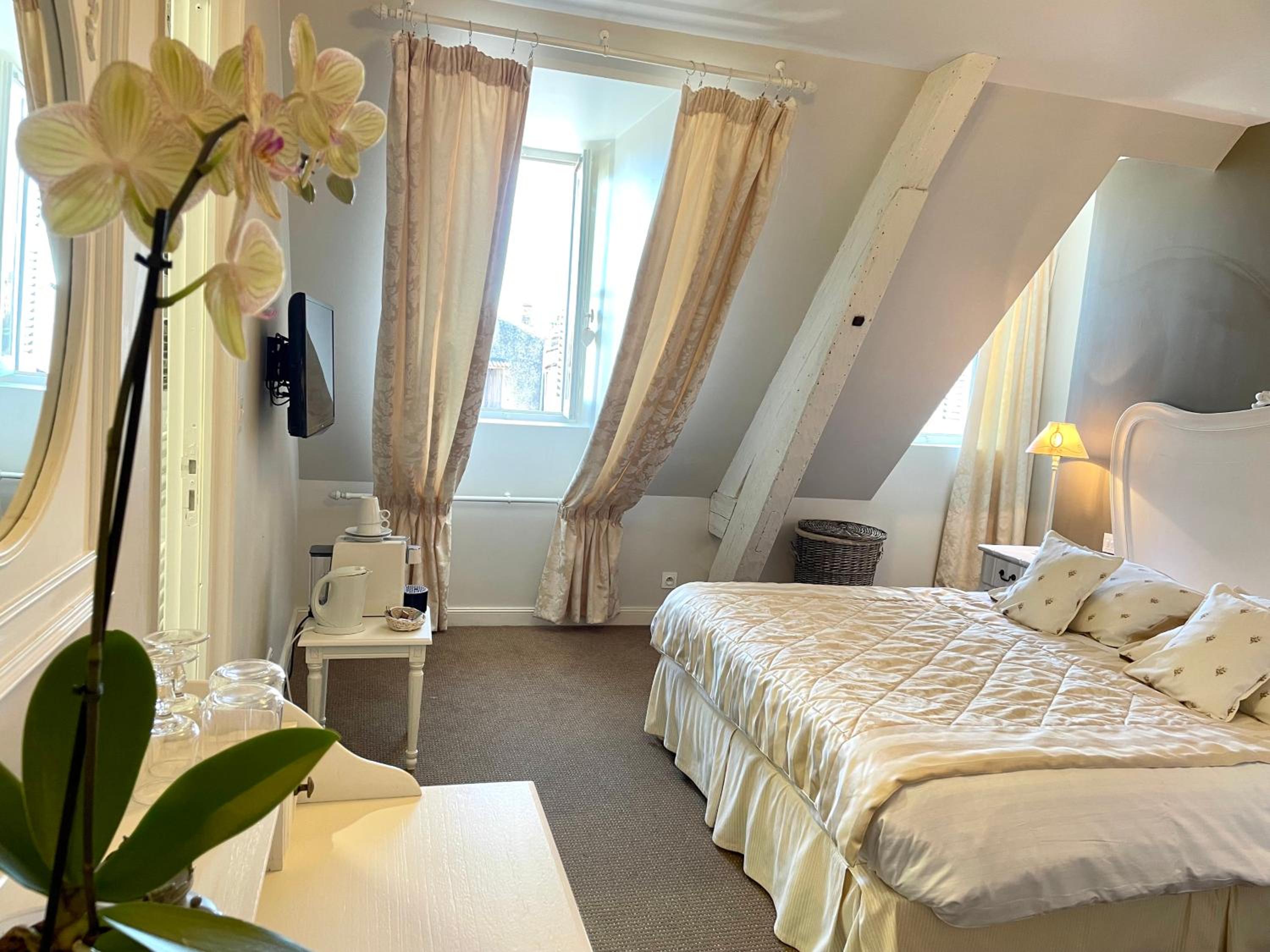 Deluxe Double Room - Photo 1