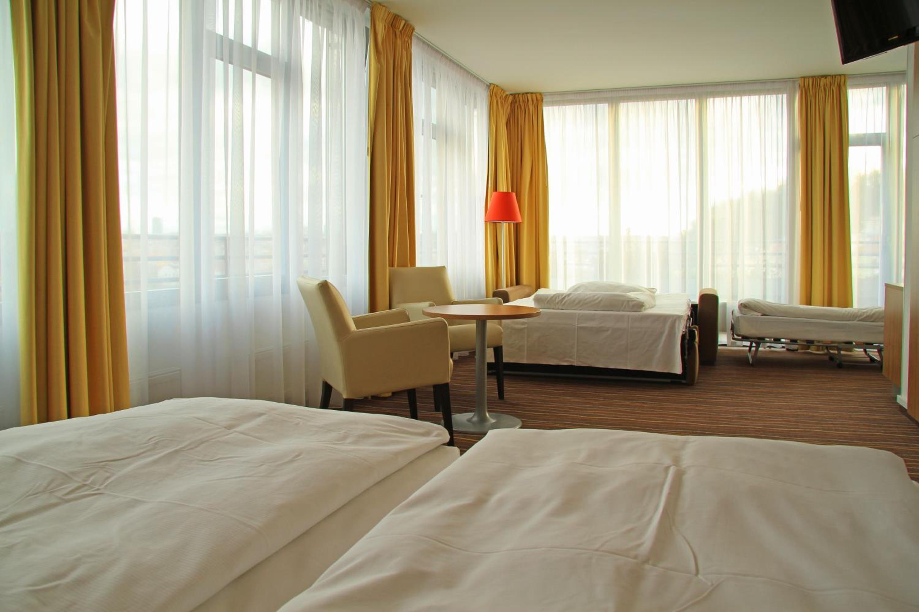 Twin Room with 2 Extra Beds