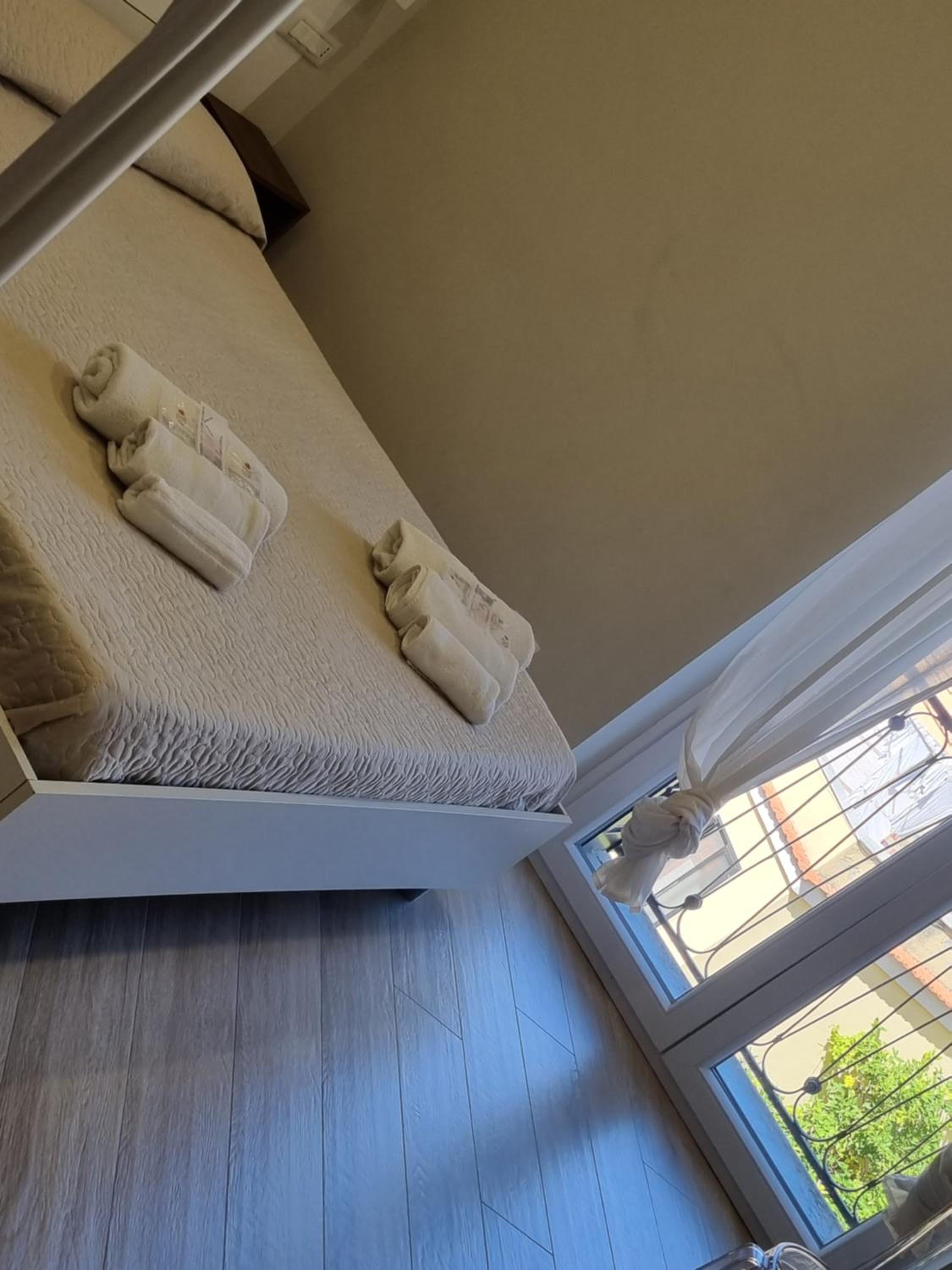 One-Bedroom House - Photo 3