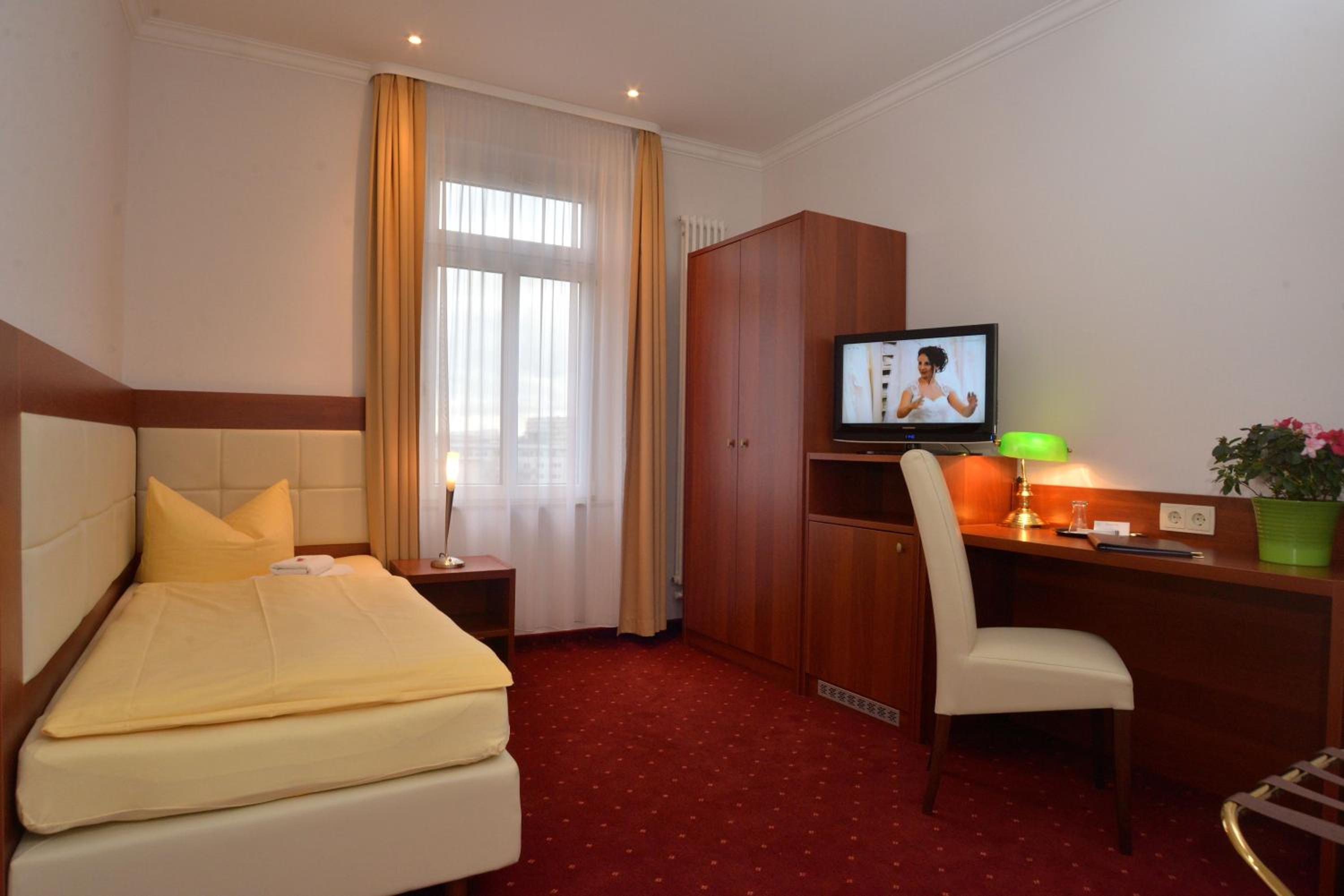 Standard Single Room photo 1