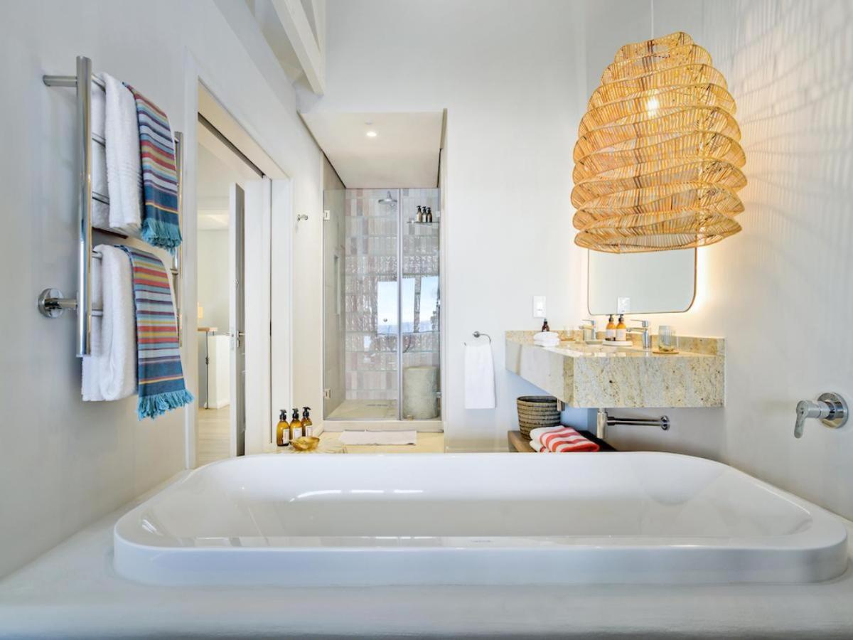 King Room with Sea View - Photo 2