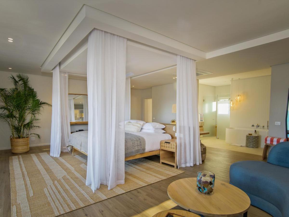 King Suite with Sea View photo 3