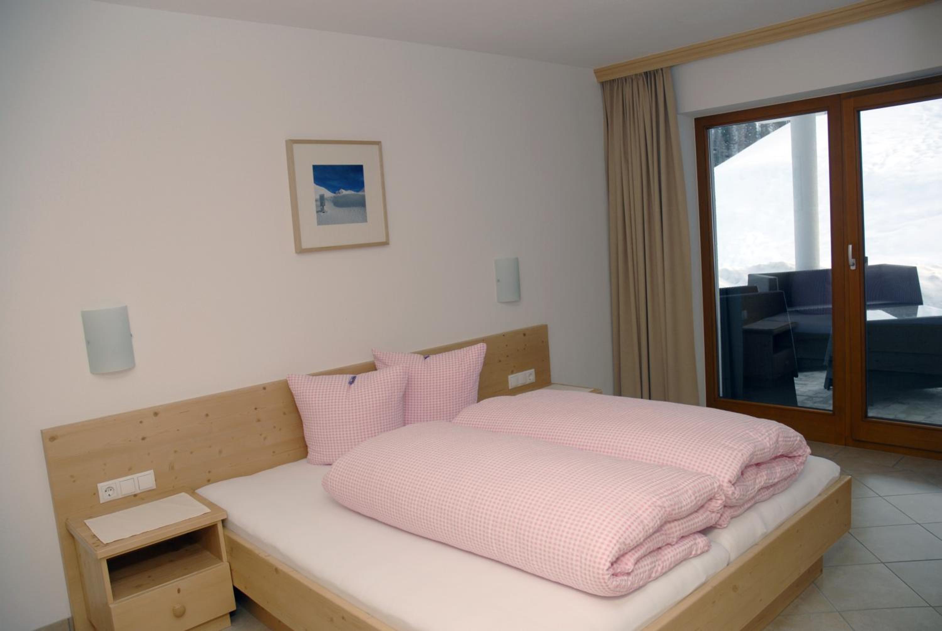 One-Bedroom Apartment with Sofa Bed photo 1