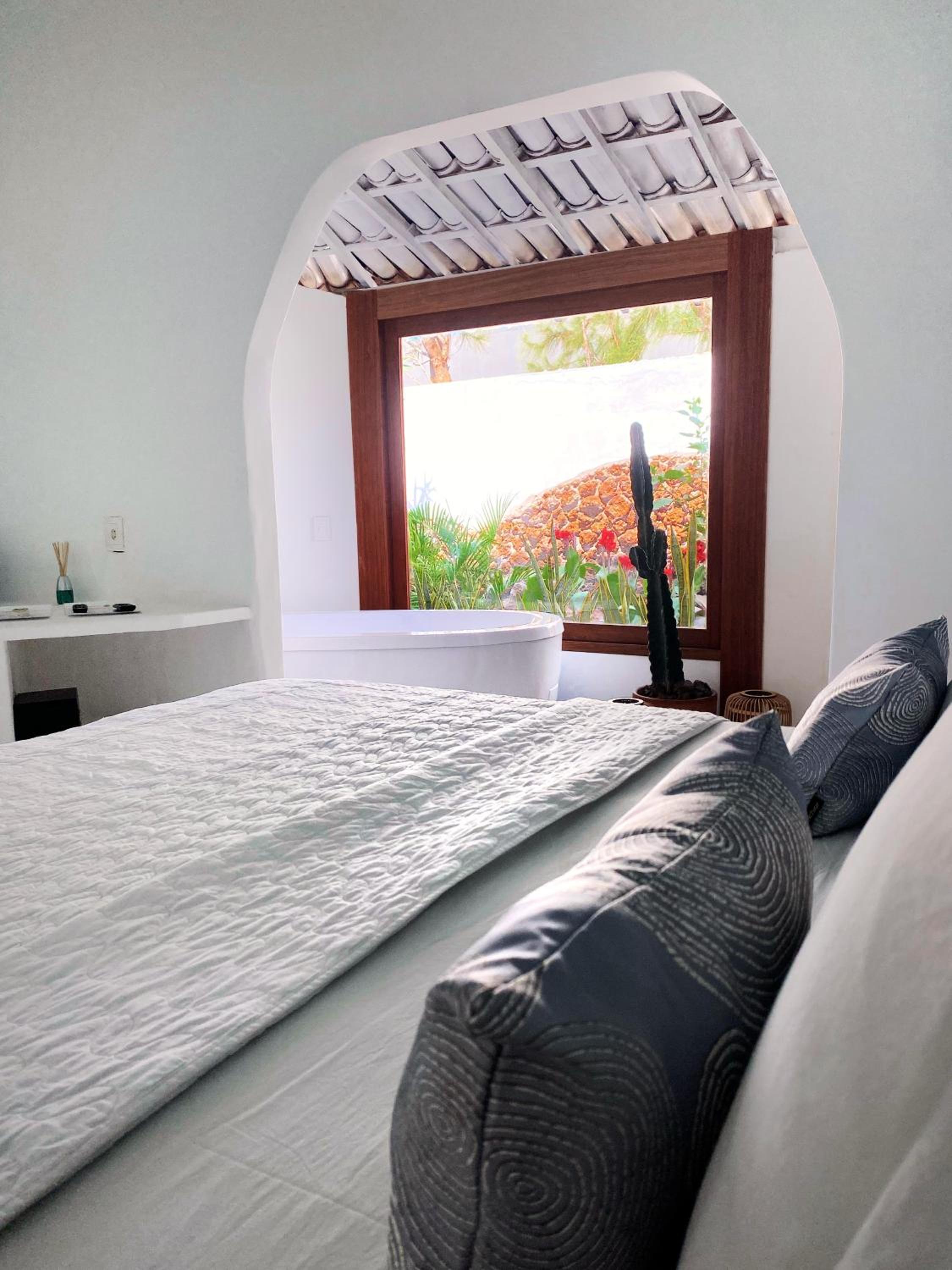 Deluxe Suite with Spa Bath photo 1
