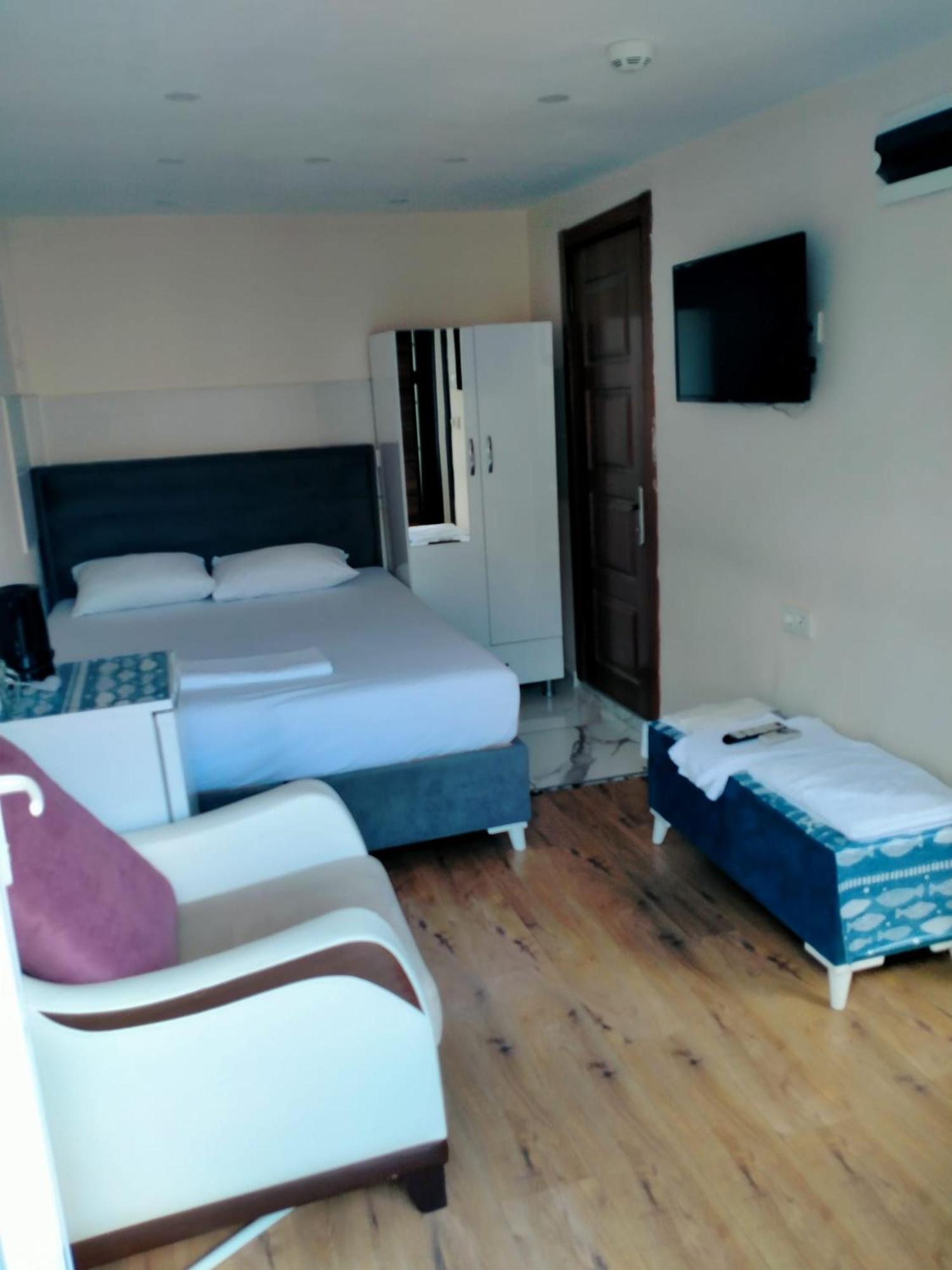 King Room with Balcony photo 3