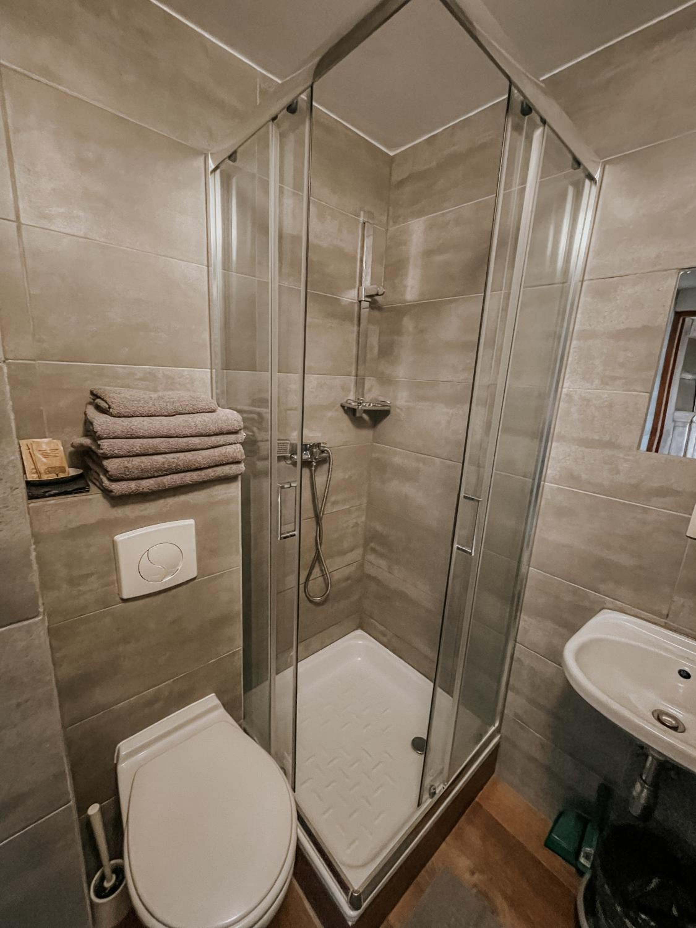 Quadruple Room photo 2