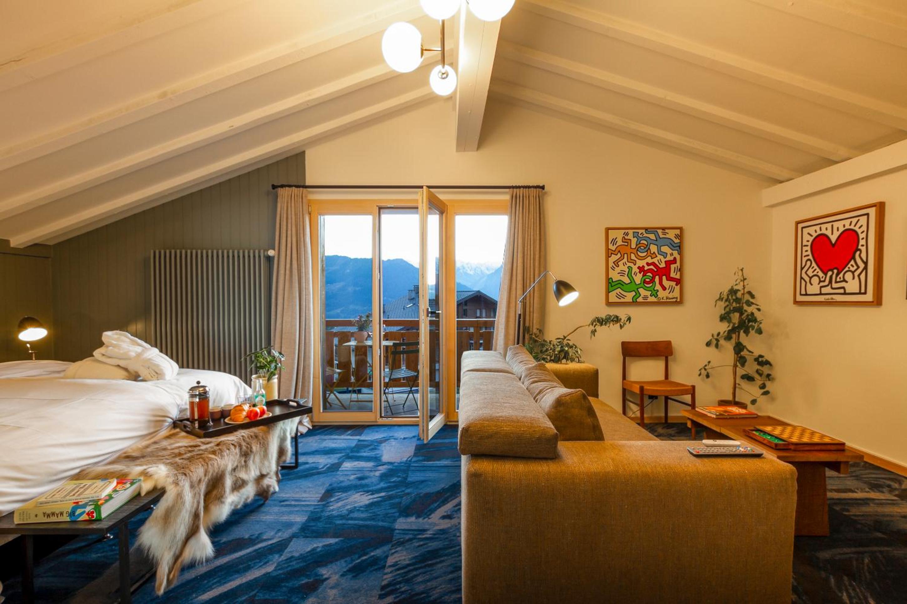 King Room with Mountain View