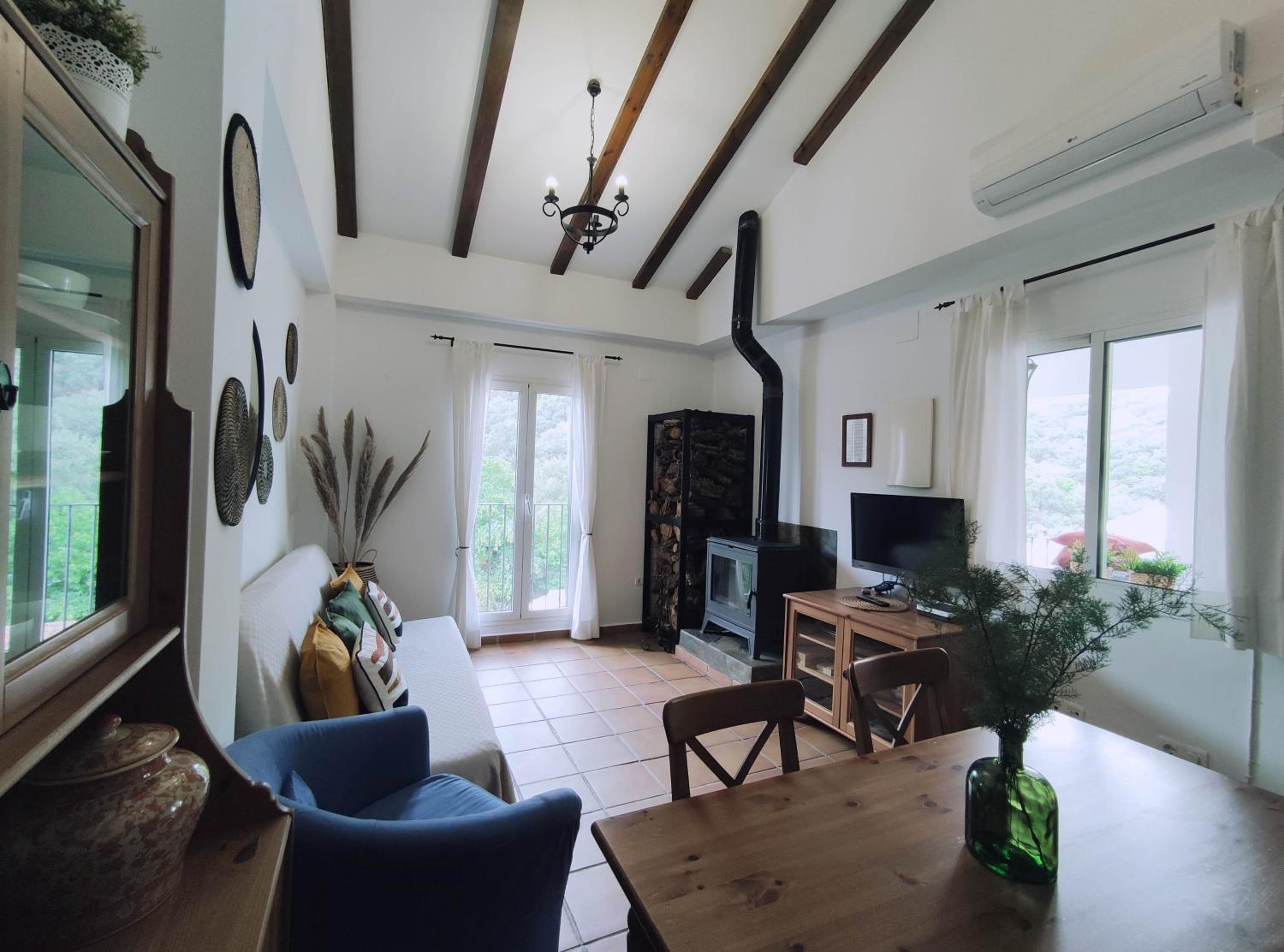 Casa adosada de tres habitaciones