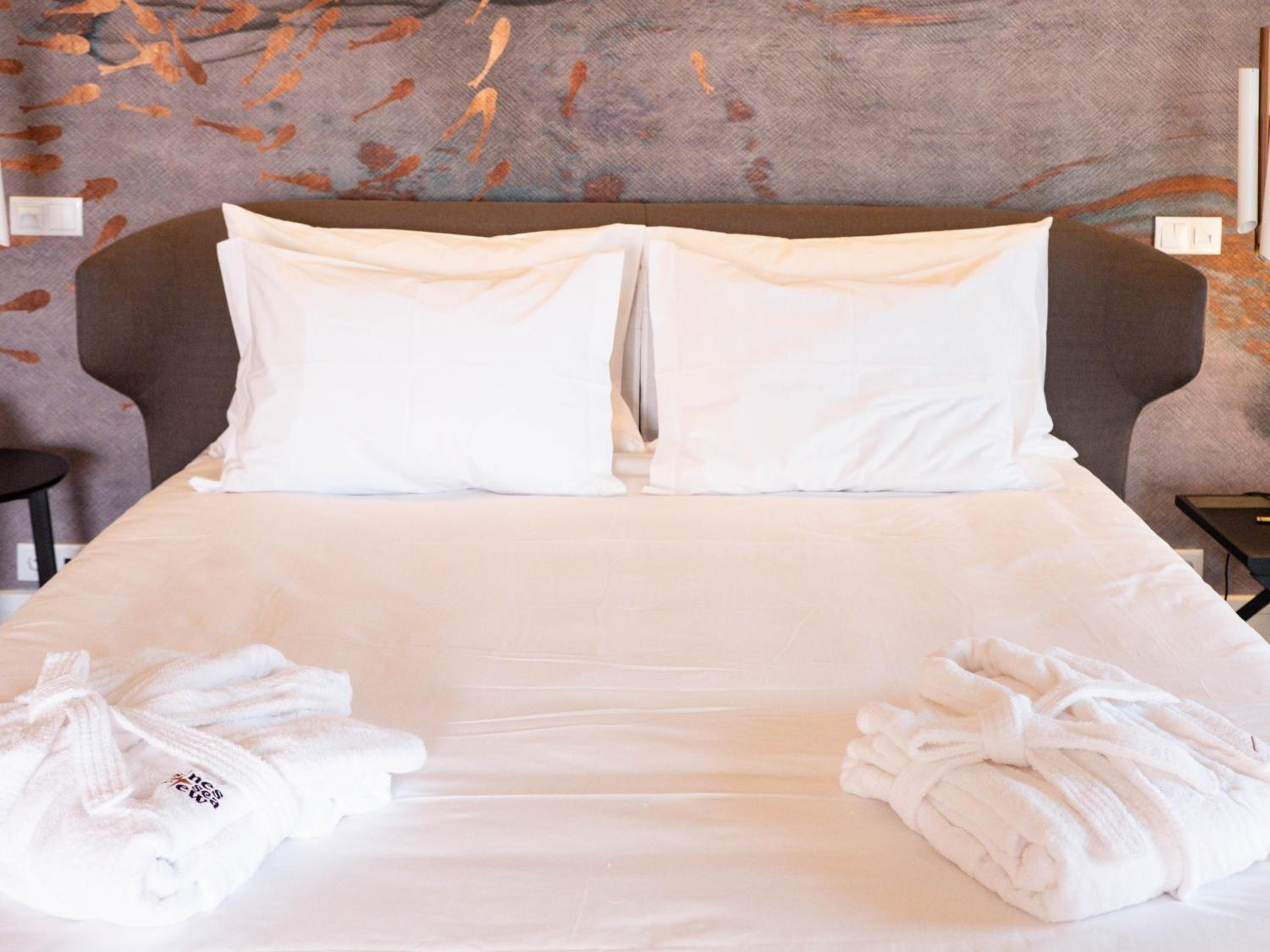 Suite with Sea View - Photo 7