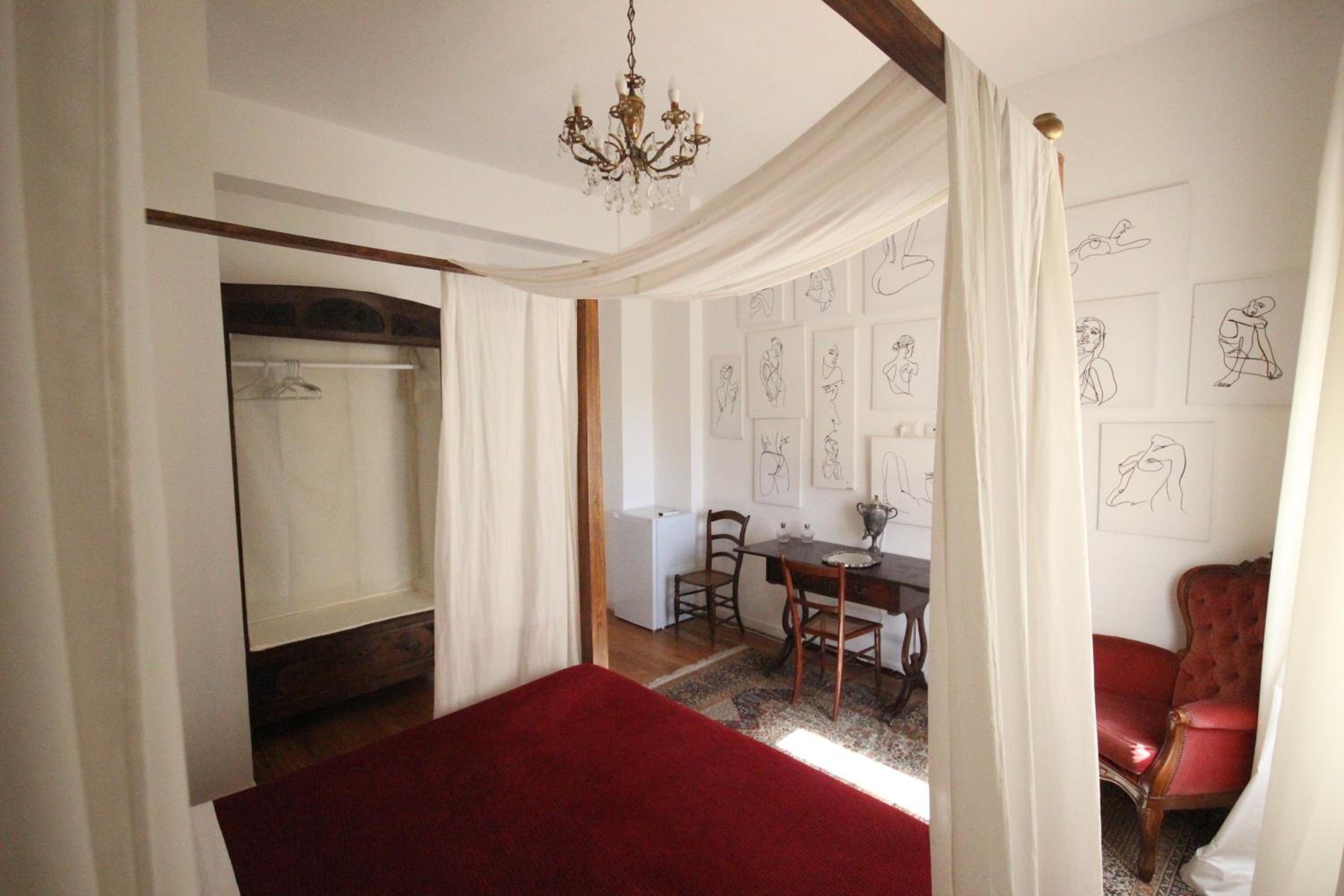 Double Room with Private Bathroom photo 2