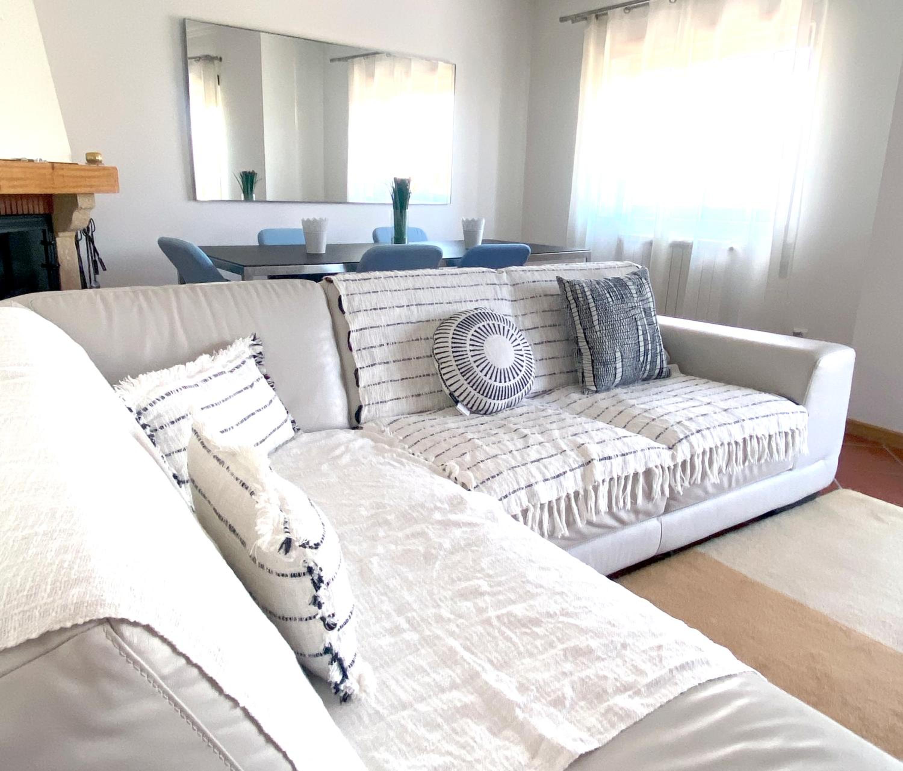 Apartment photo 2
