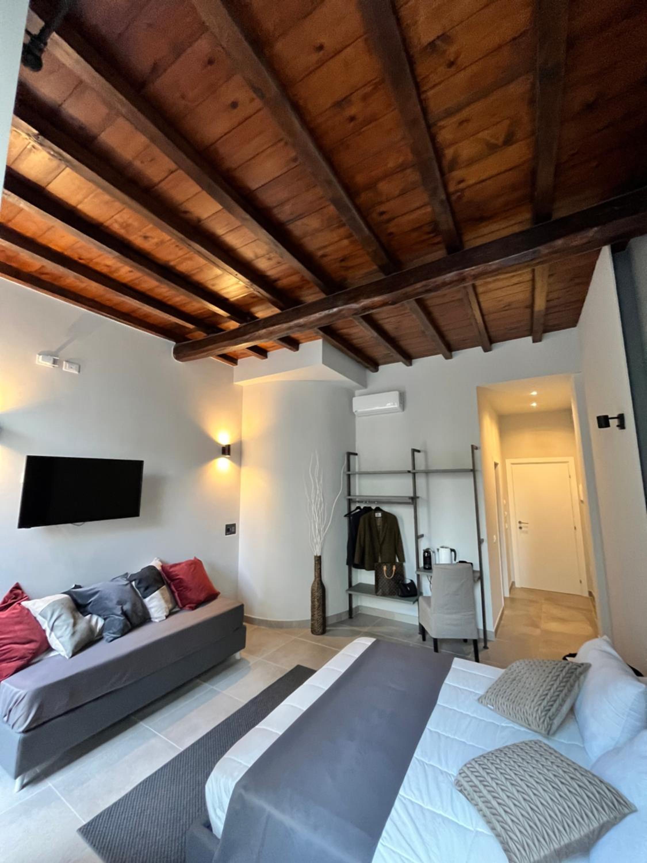 Triple Room with Balcony photo 3