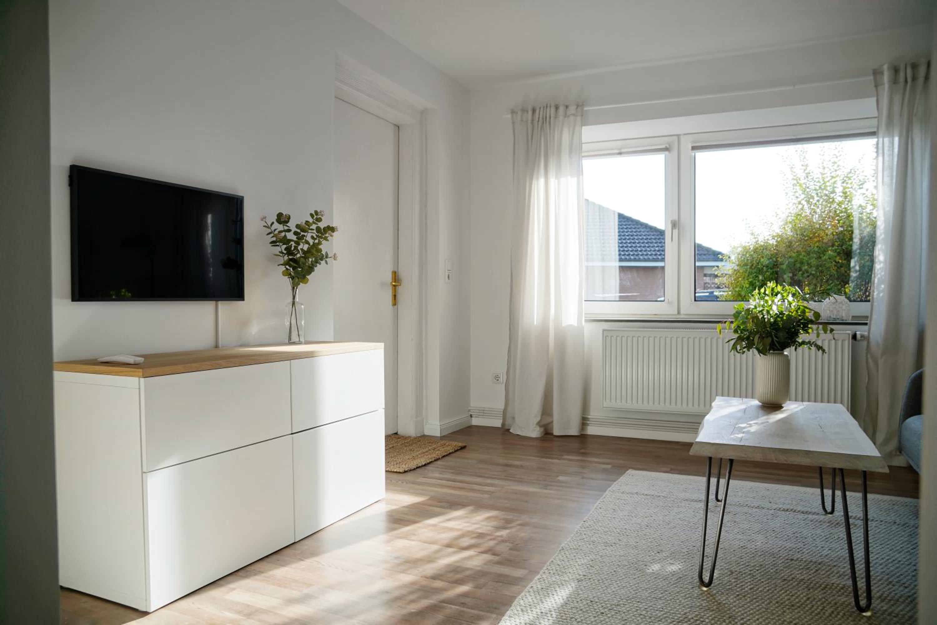 One-Bedroom Apartment photo 3