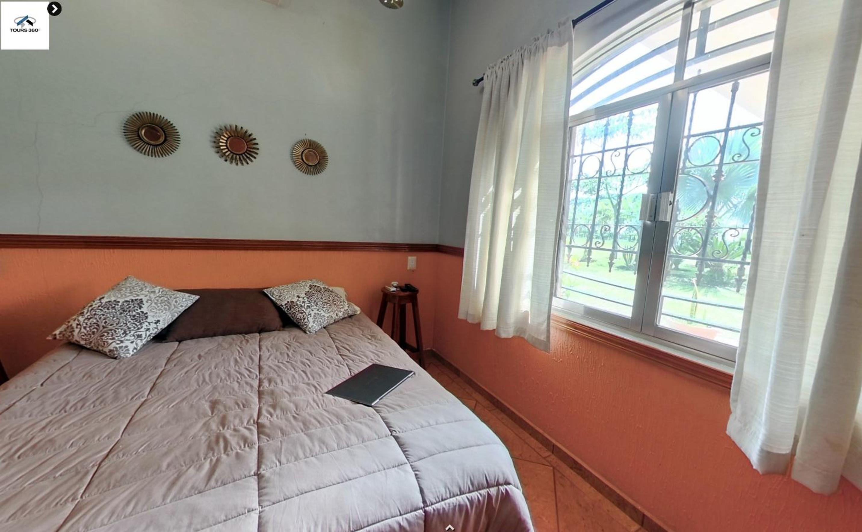 Double Room - Photo 4