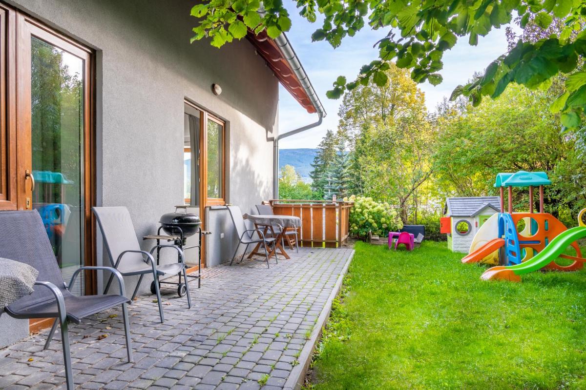 Apartment with Terrace photo 3