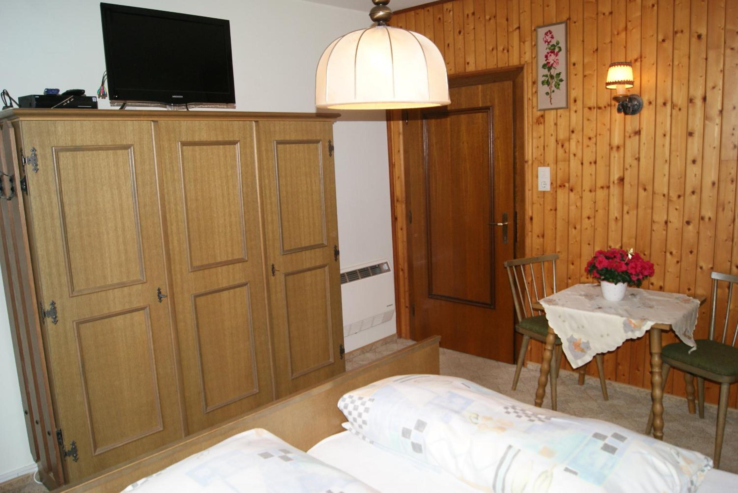 Deluxe Double Room with Balcony photo 3