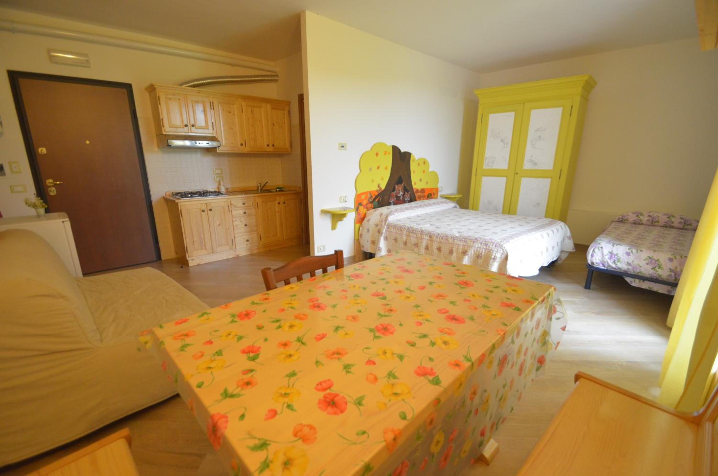 Studio Apartment photo 2