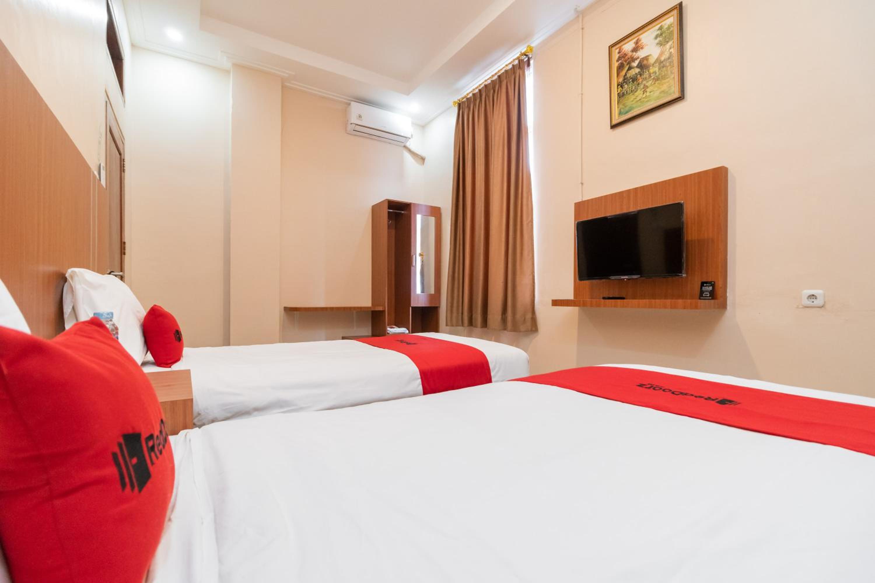 Twin Room - Photo 6