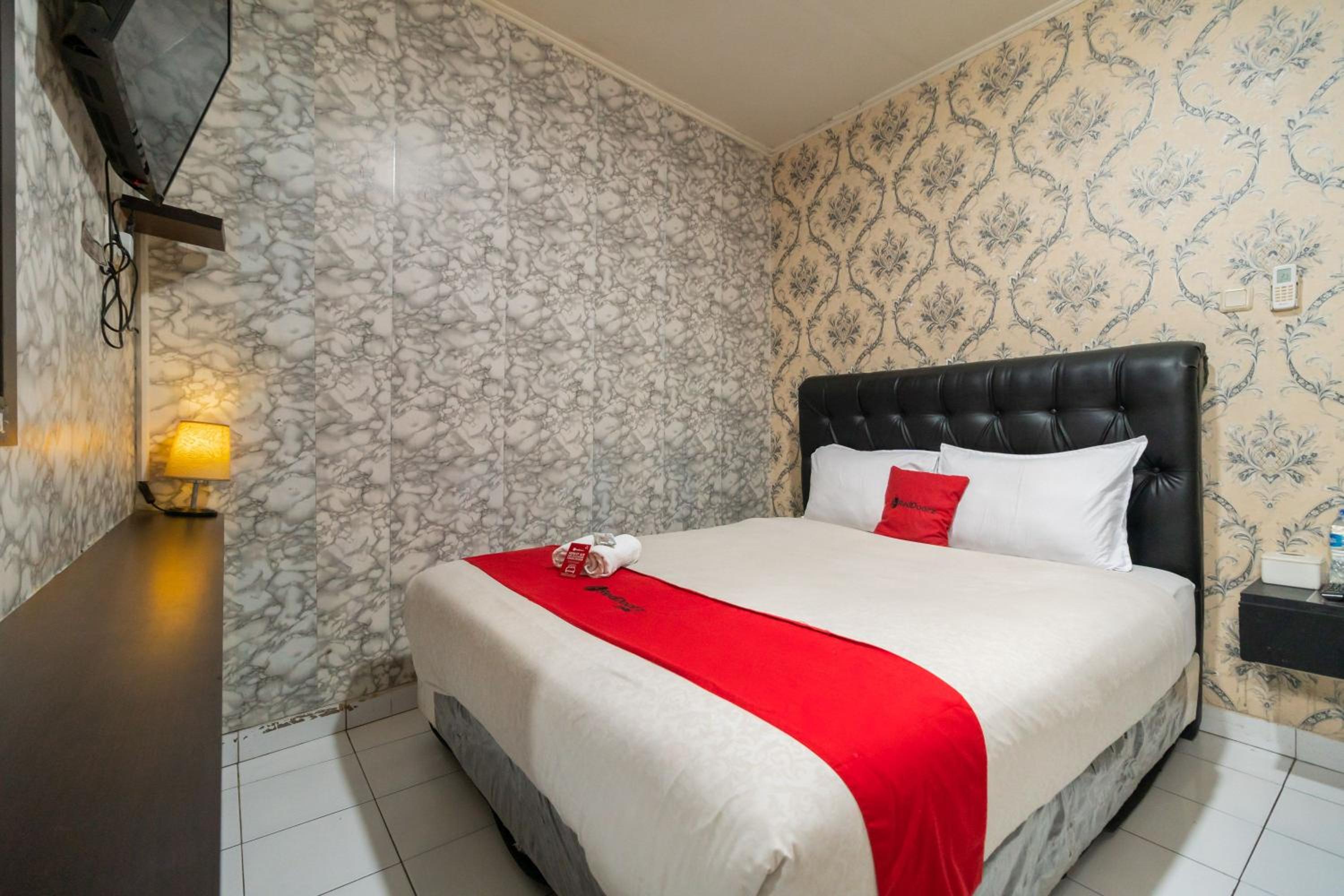 Standard Double Room - Photo 2