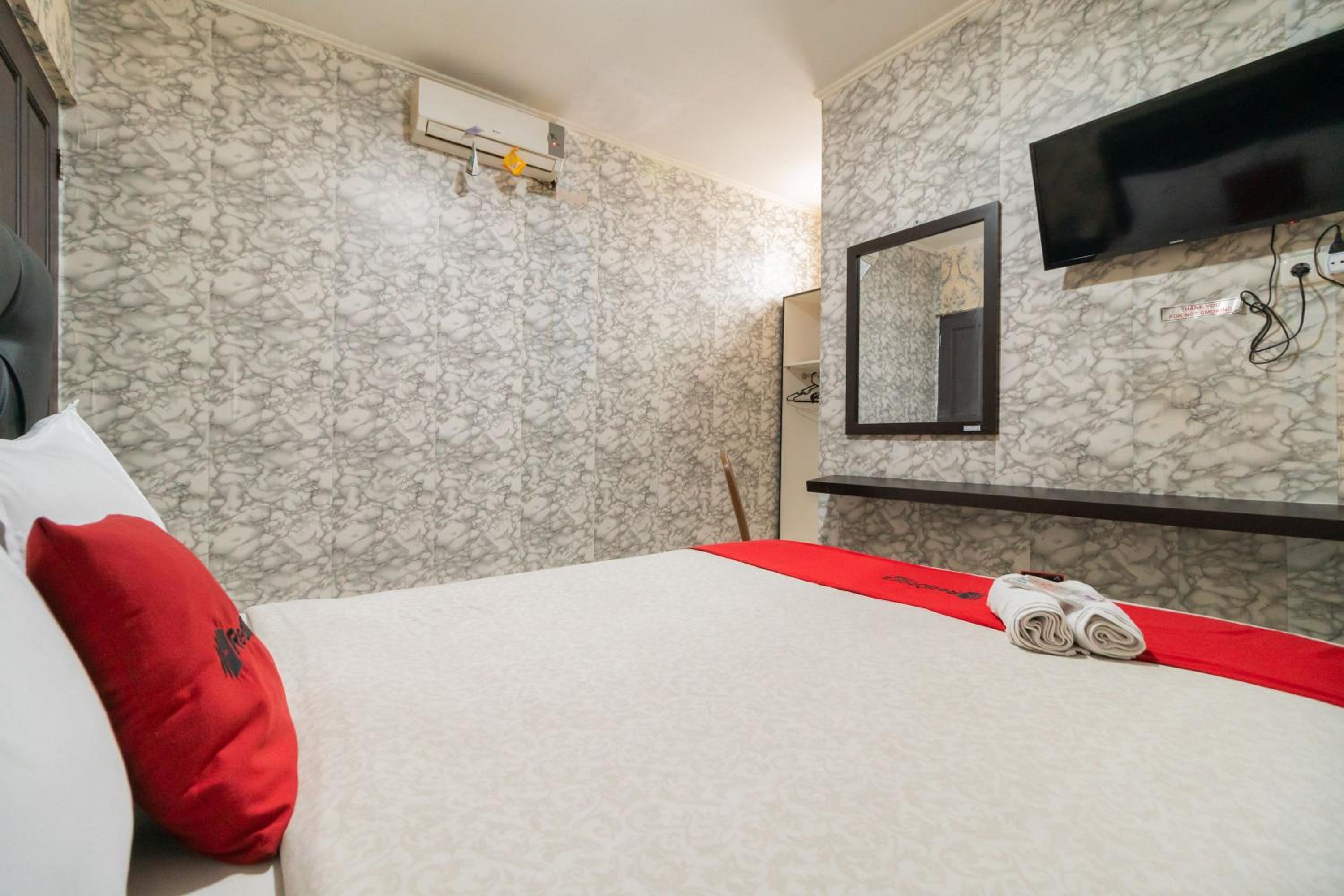 Standard Double Room - Photo 5
