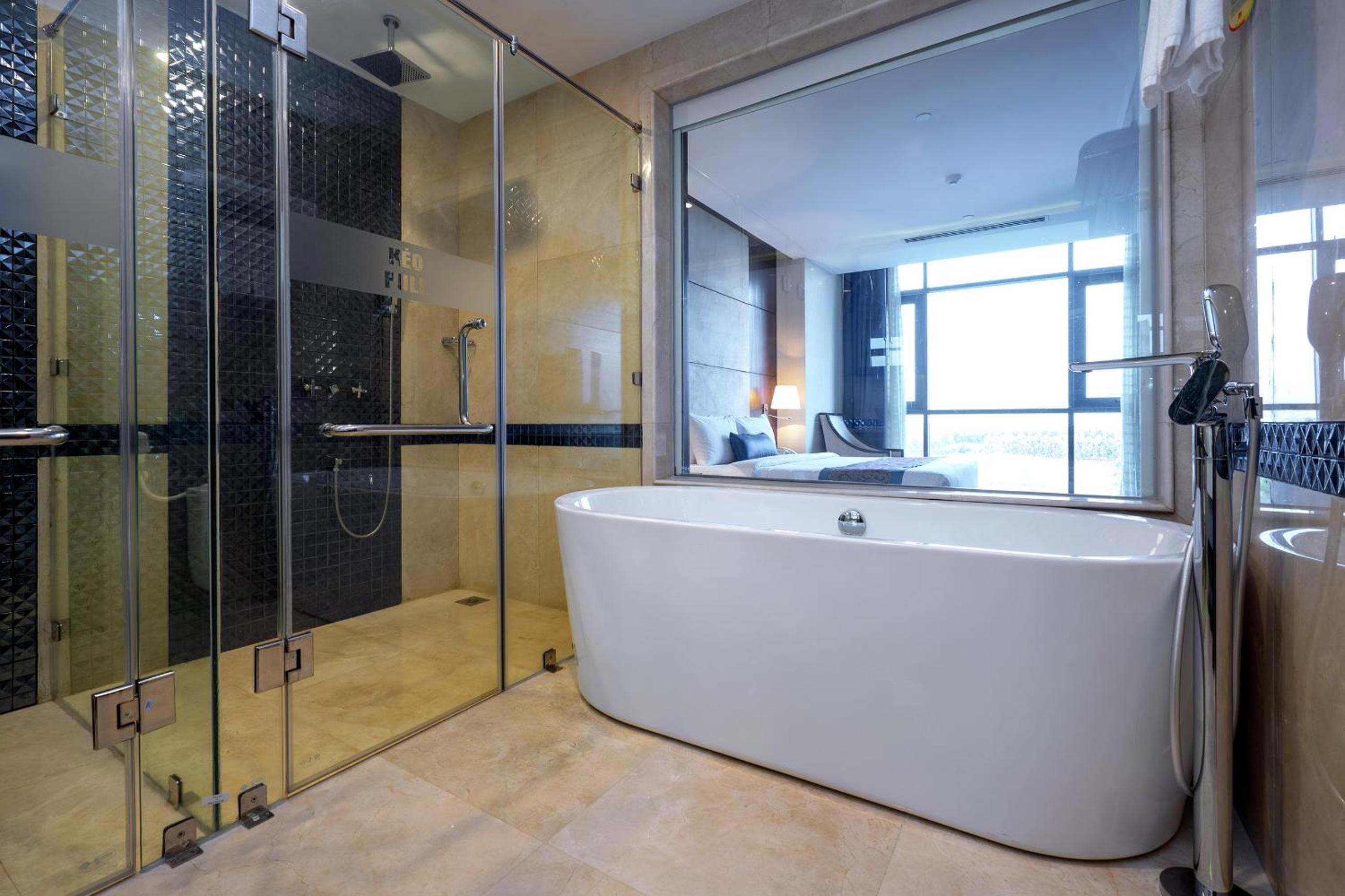King Suite photo 2