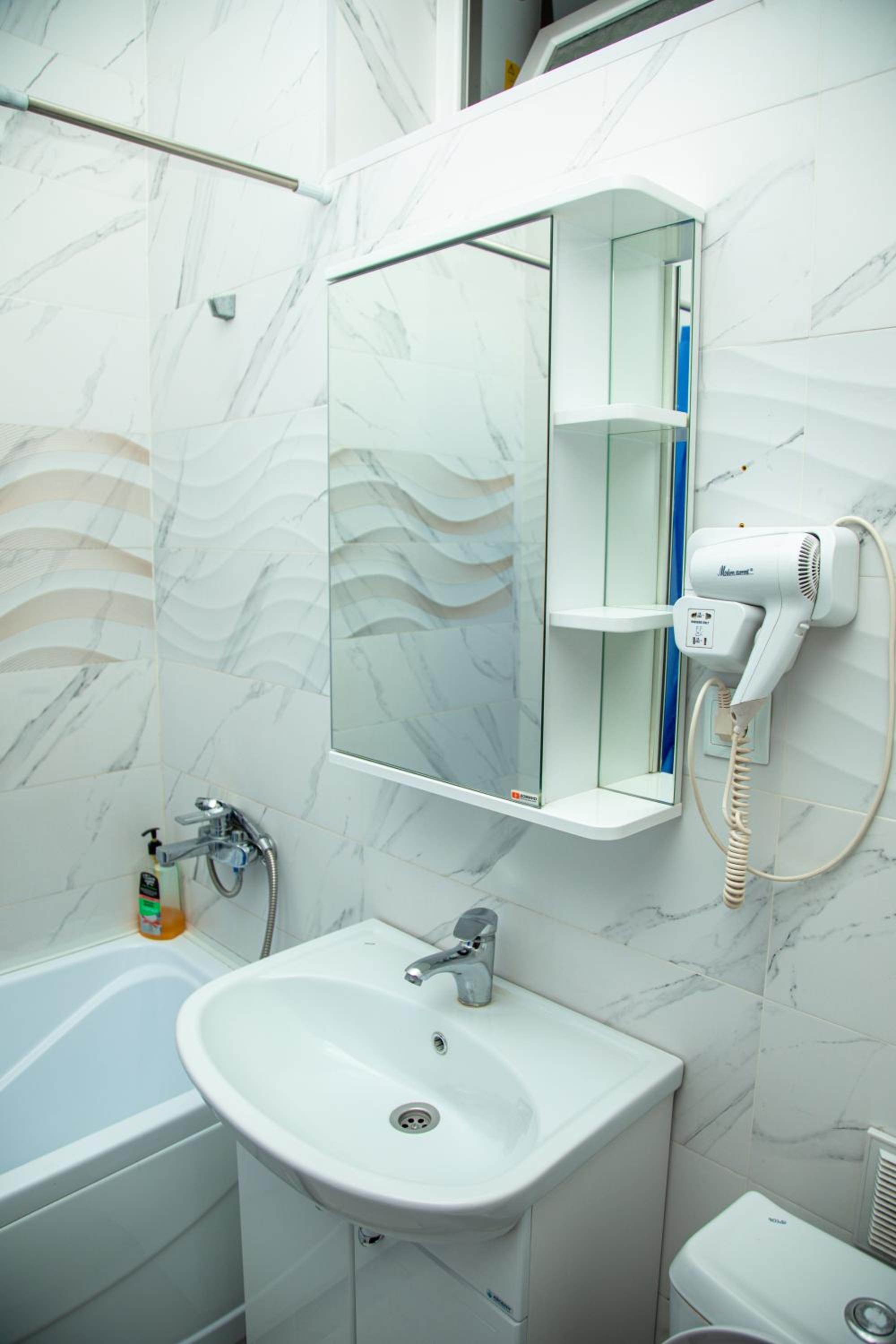 Deluxe Double Or Twin Room With River View photo 2