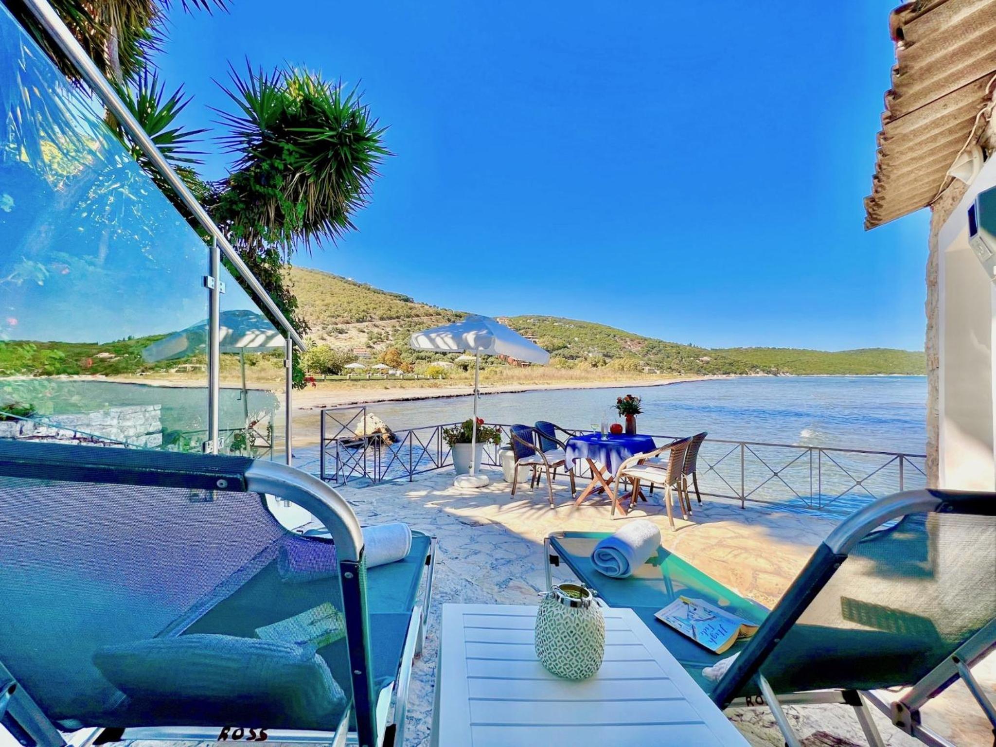 Villa - Beach Front photo 2